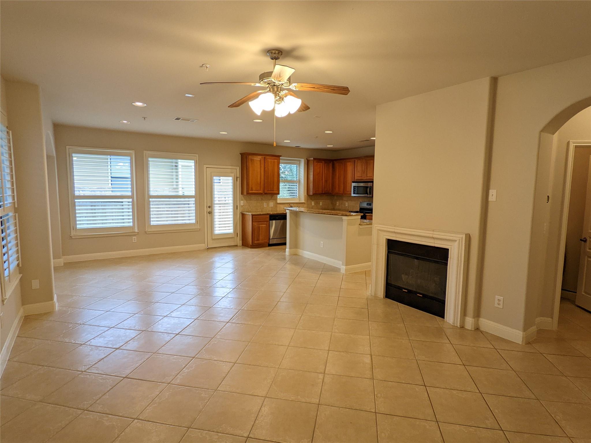 6705 Covered Bridge Dr # 16, Austin, TX 78736