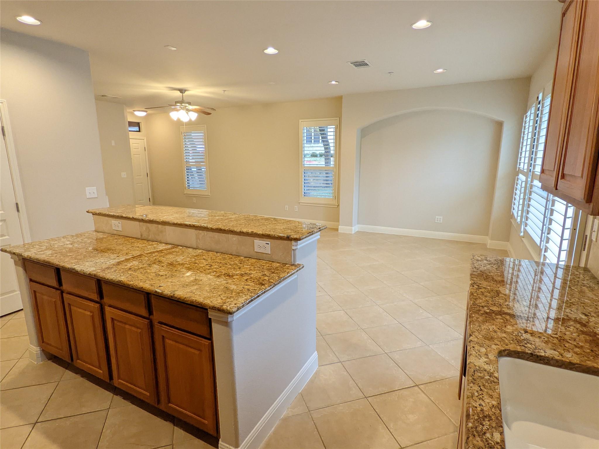 6705 Covered Bridge Dr # 16, Austin, TX 78736