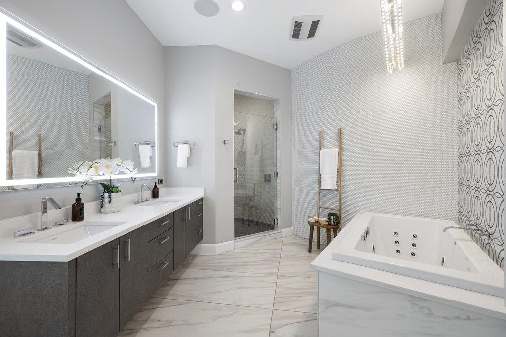 402 Lighthouse Dr, Horseshoe Bay, TX 78657