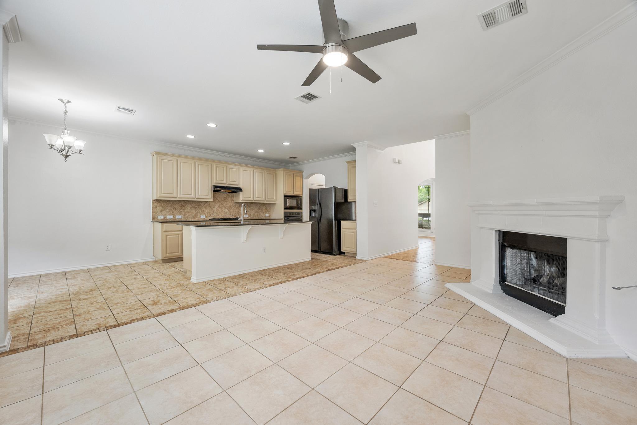23 JUNIPER BERRY # 16, Lakeway, TX 78734