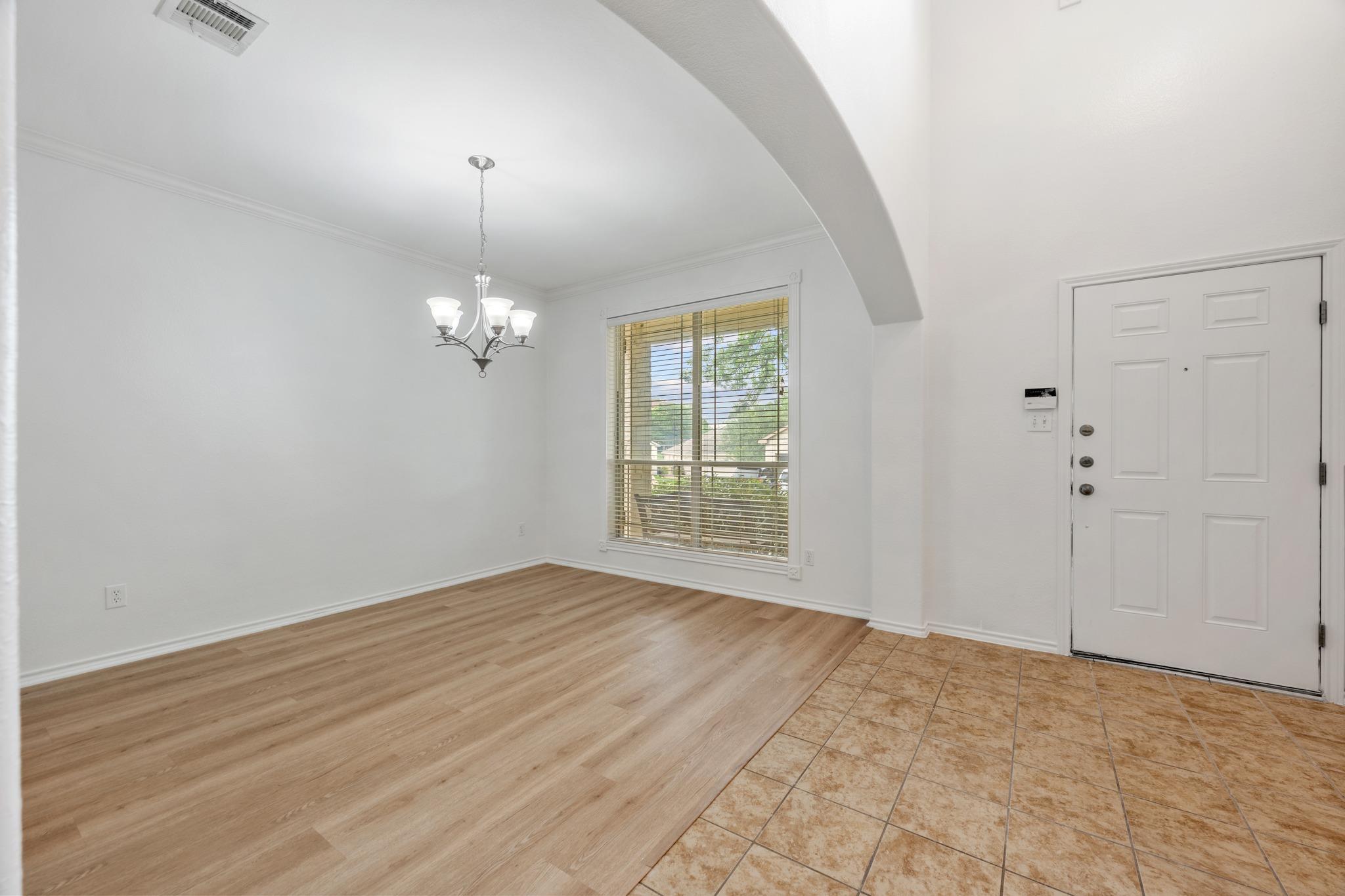 23 JUNIPER BERRY # 16, Lakeway, TX 78734
