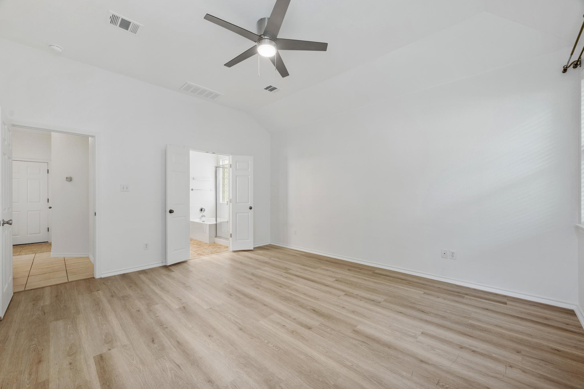 23 JUNIPER BERRY # 16, Lakeway, TX 78734