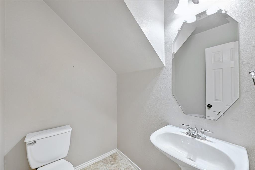 23 JUNIPER BERRY # 16, Lakeway, TX 78734