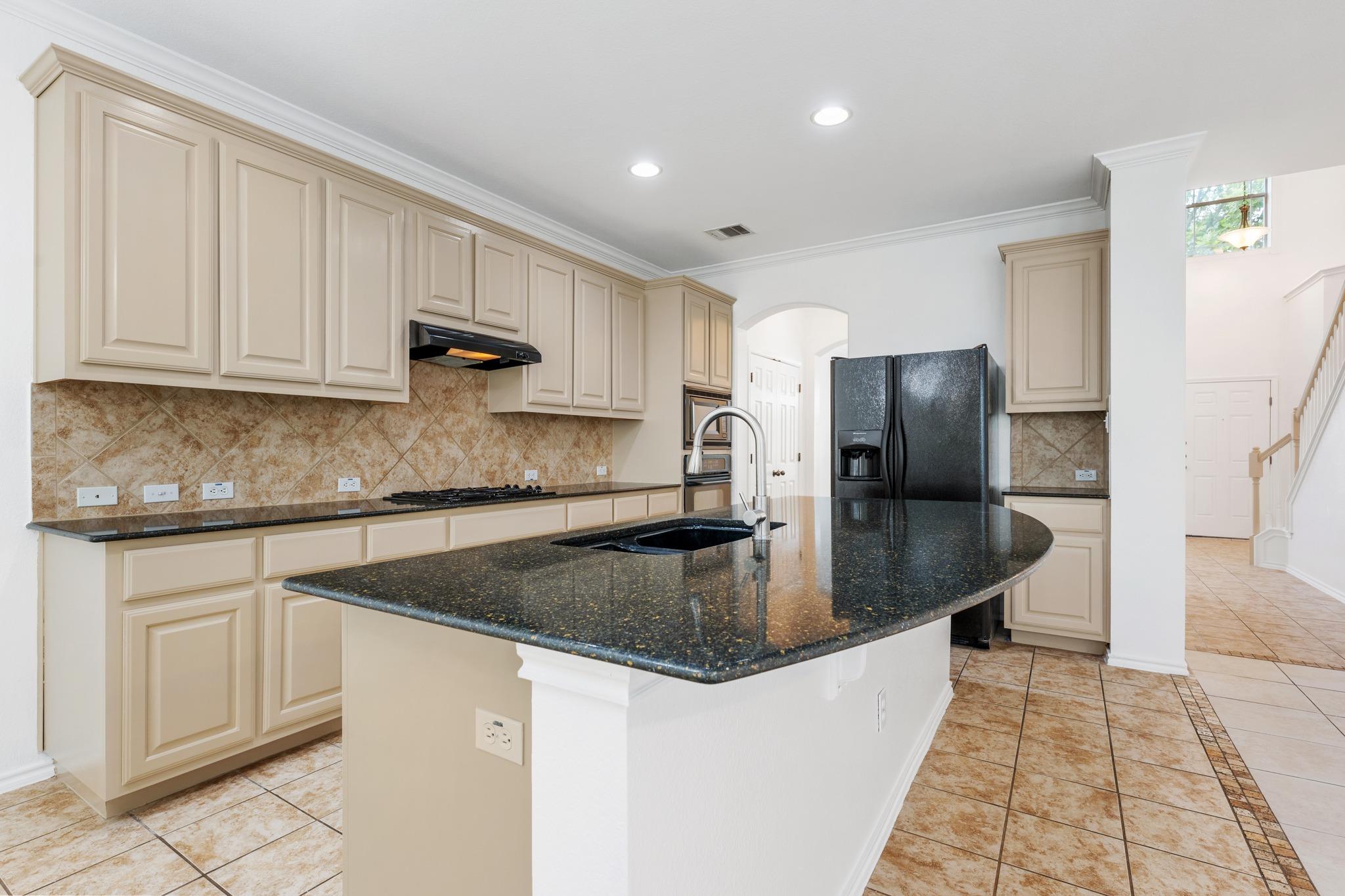 23 JUNIPER BERRY # 16, Lakeway, TX 78734