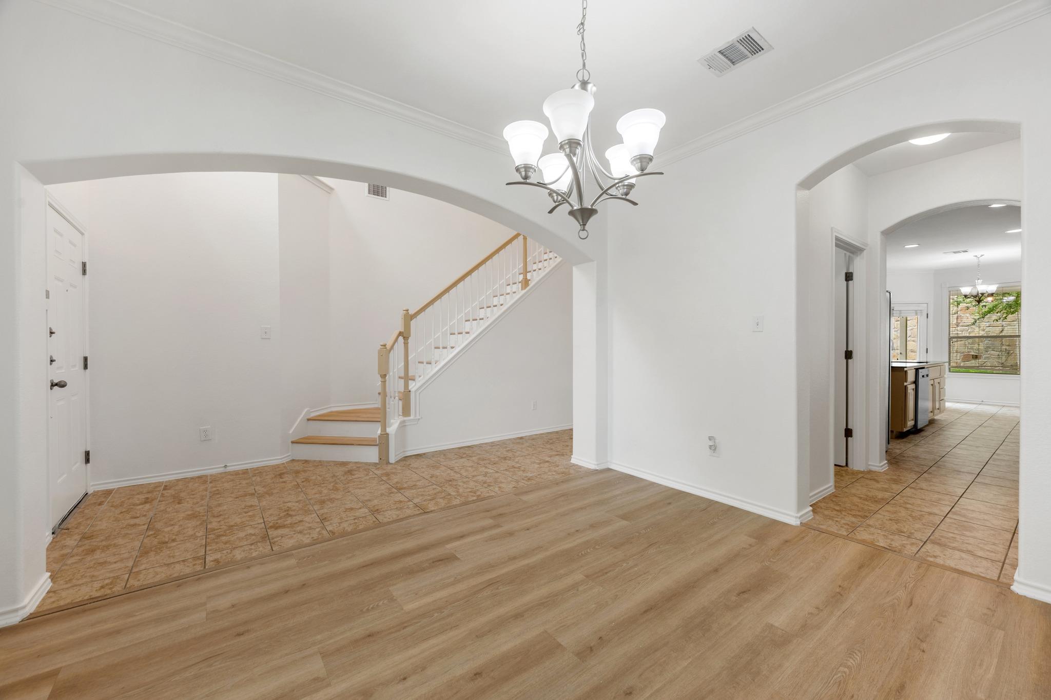23 JUNIPER BERRY # 16, Lakeway, TX 78734