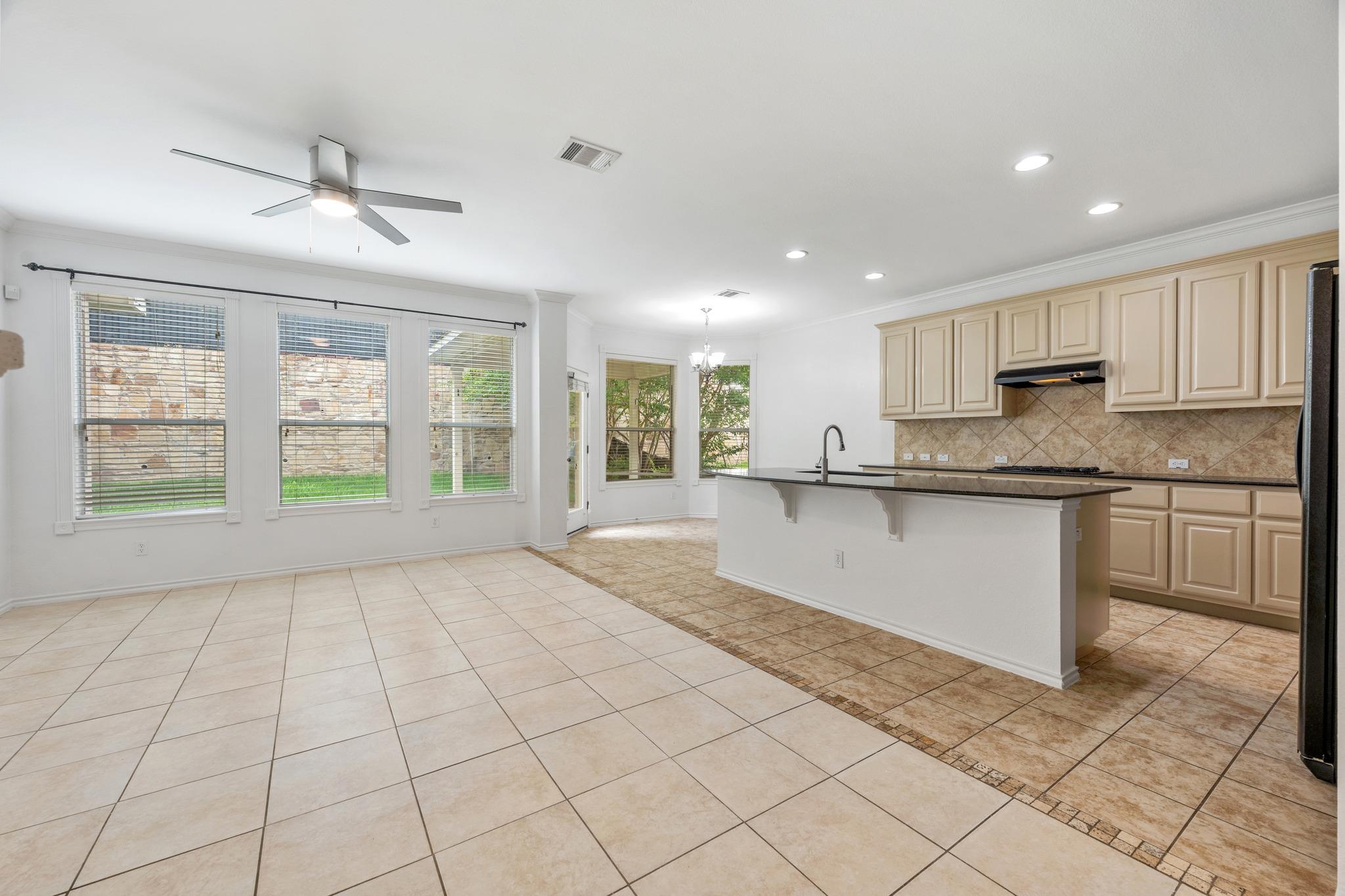 23 JUNIPER BERRY # 16, Lakeway, TX 78734