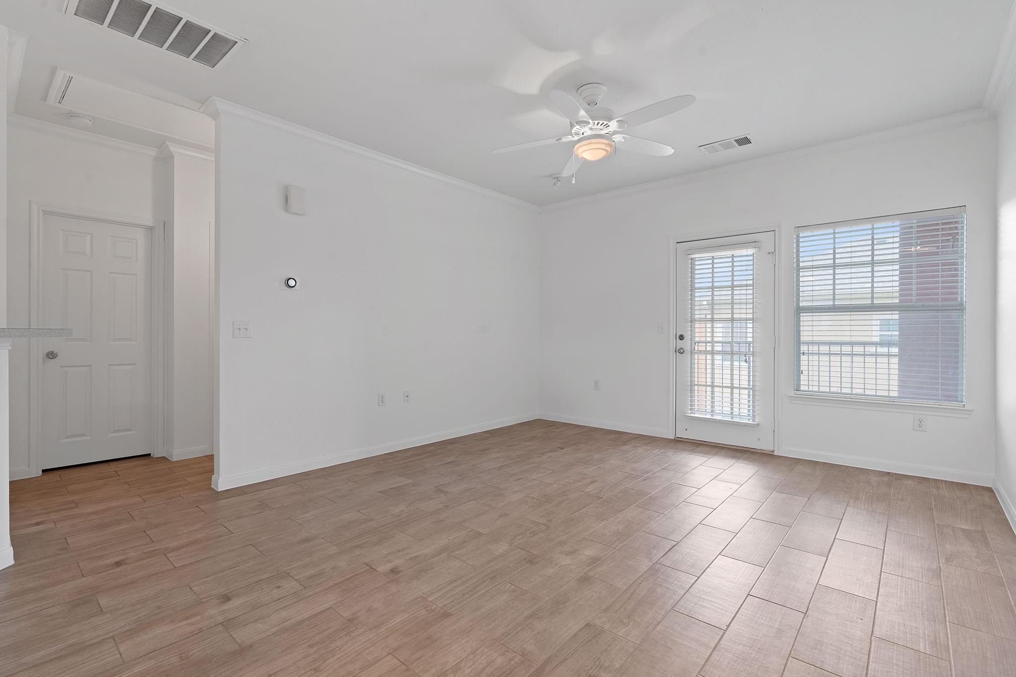 2900 S Lakeline Blvd # 322, Cedar Park, TX 78613