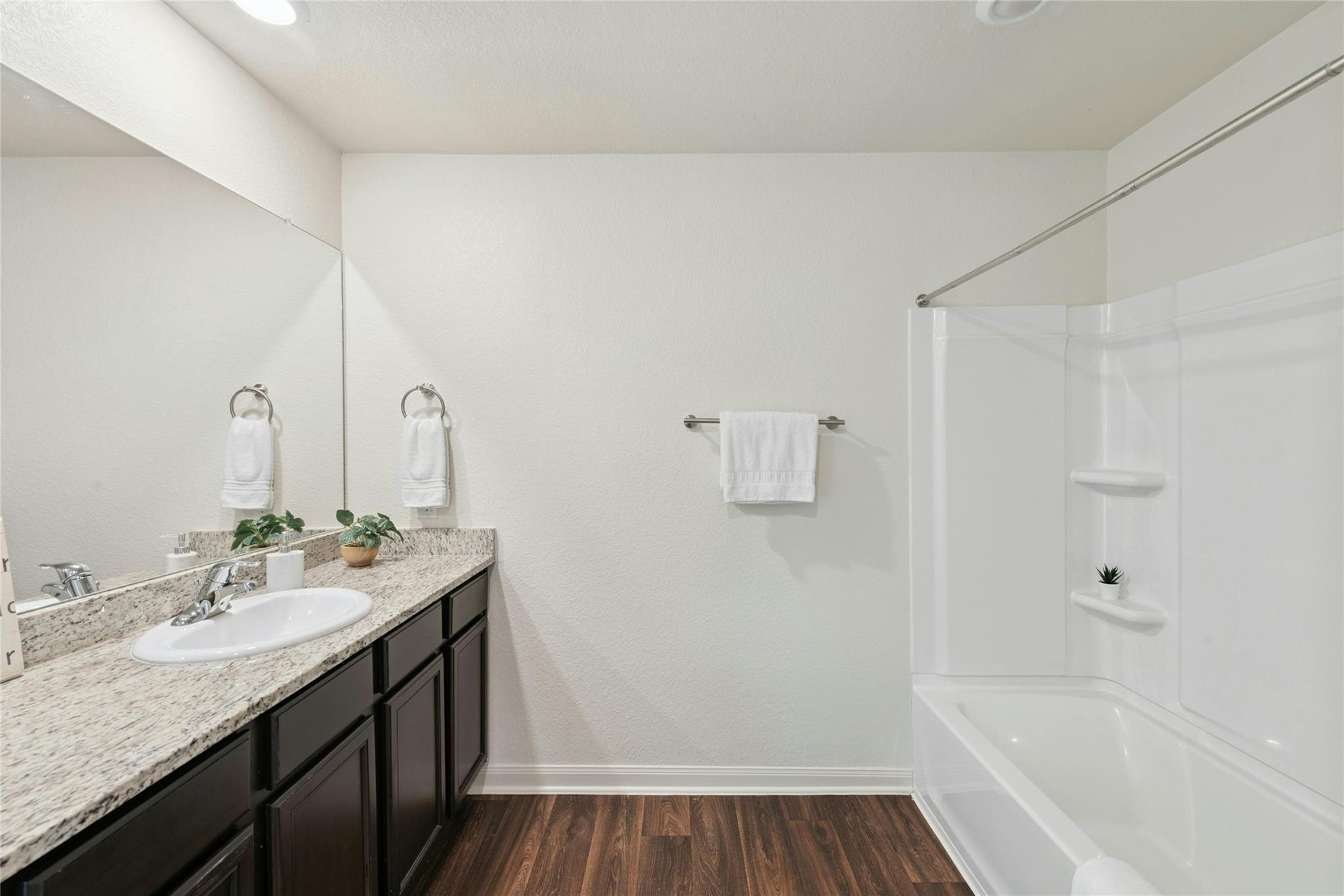 1500 Amy Dr, Kyle, TX 78640