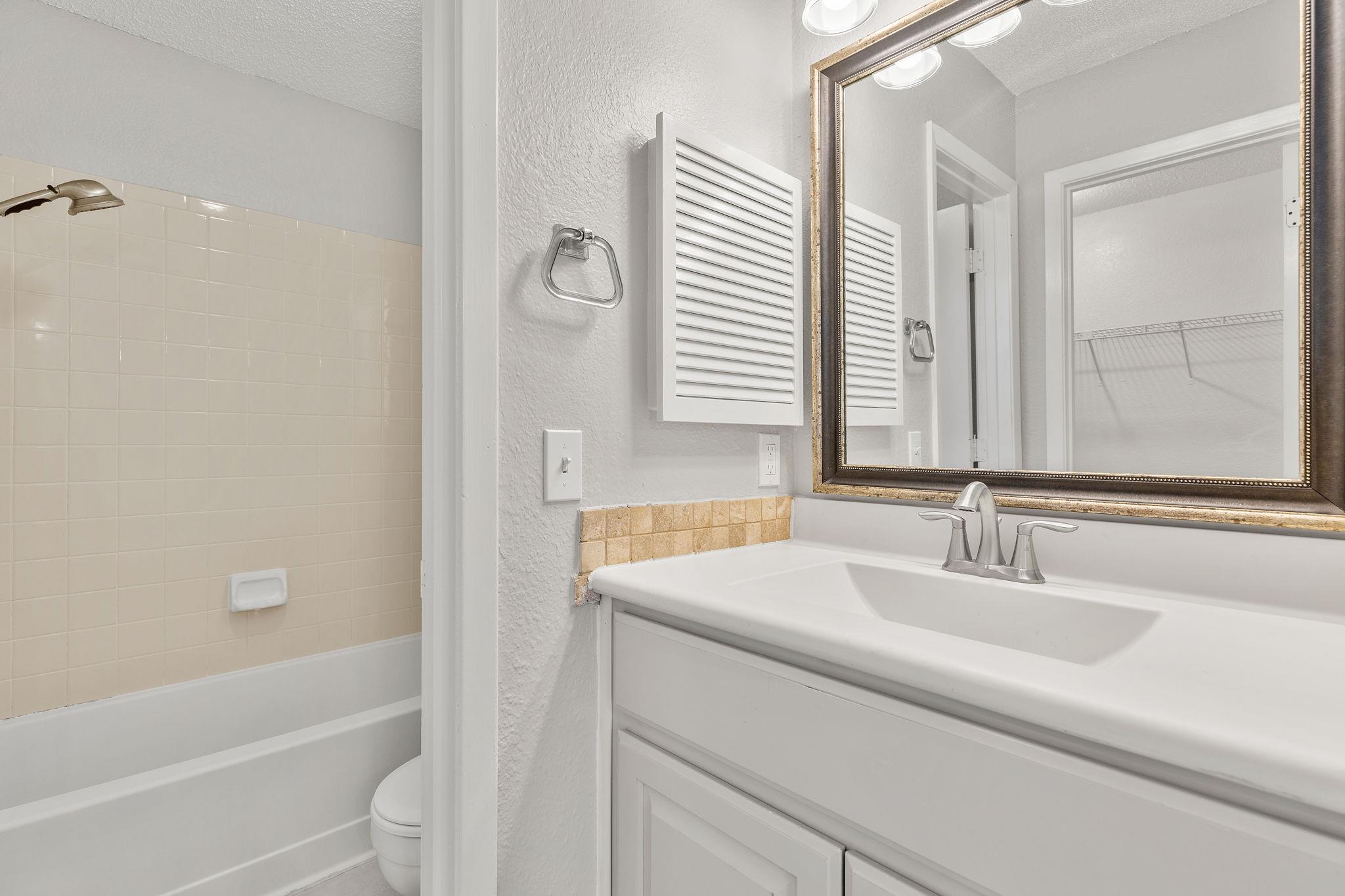 413 Country Aire Dr, Round Rock, TX 78664