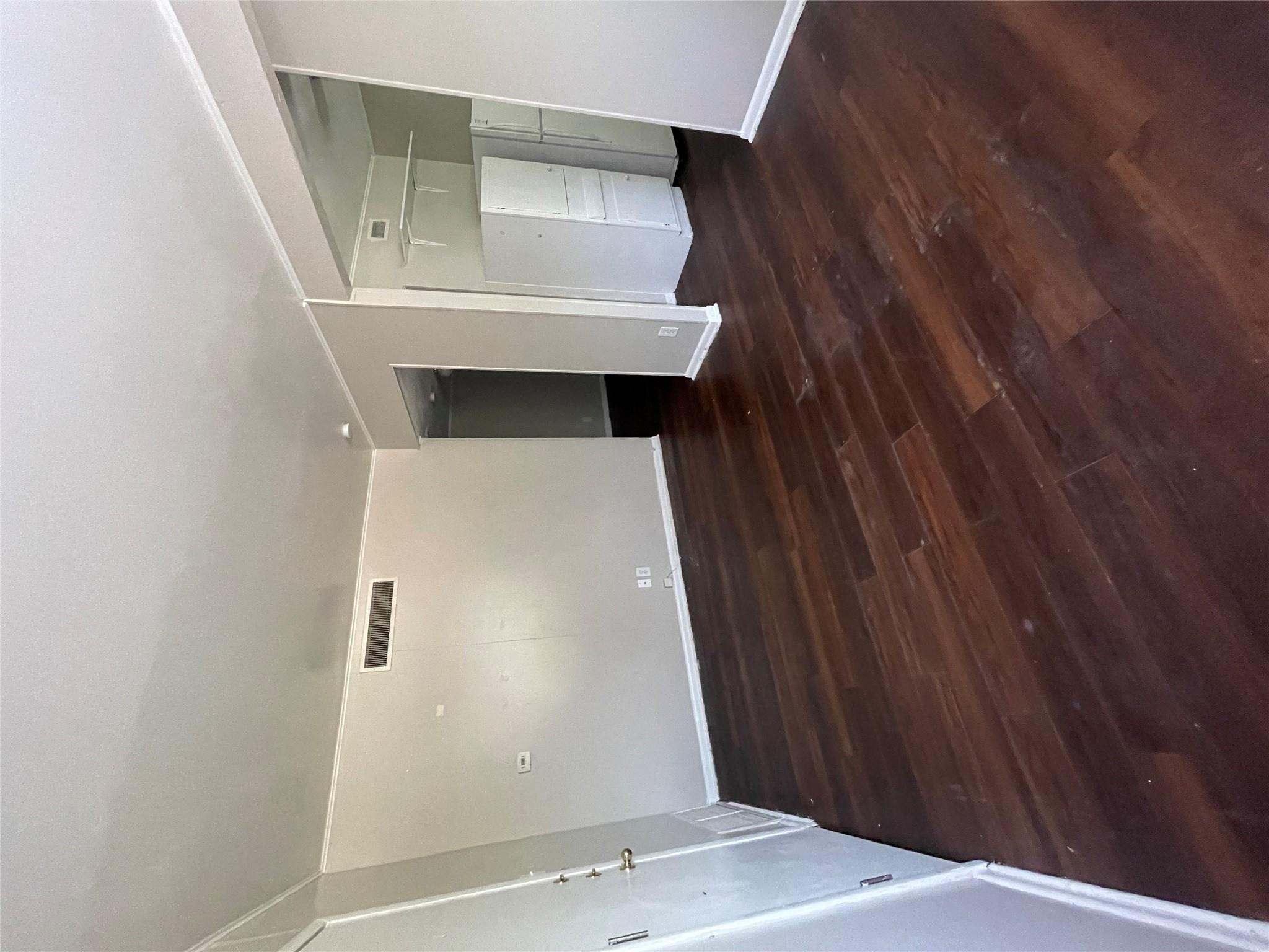 3304 Red River St # 102, Austin, TX 78705