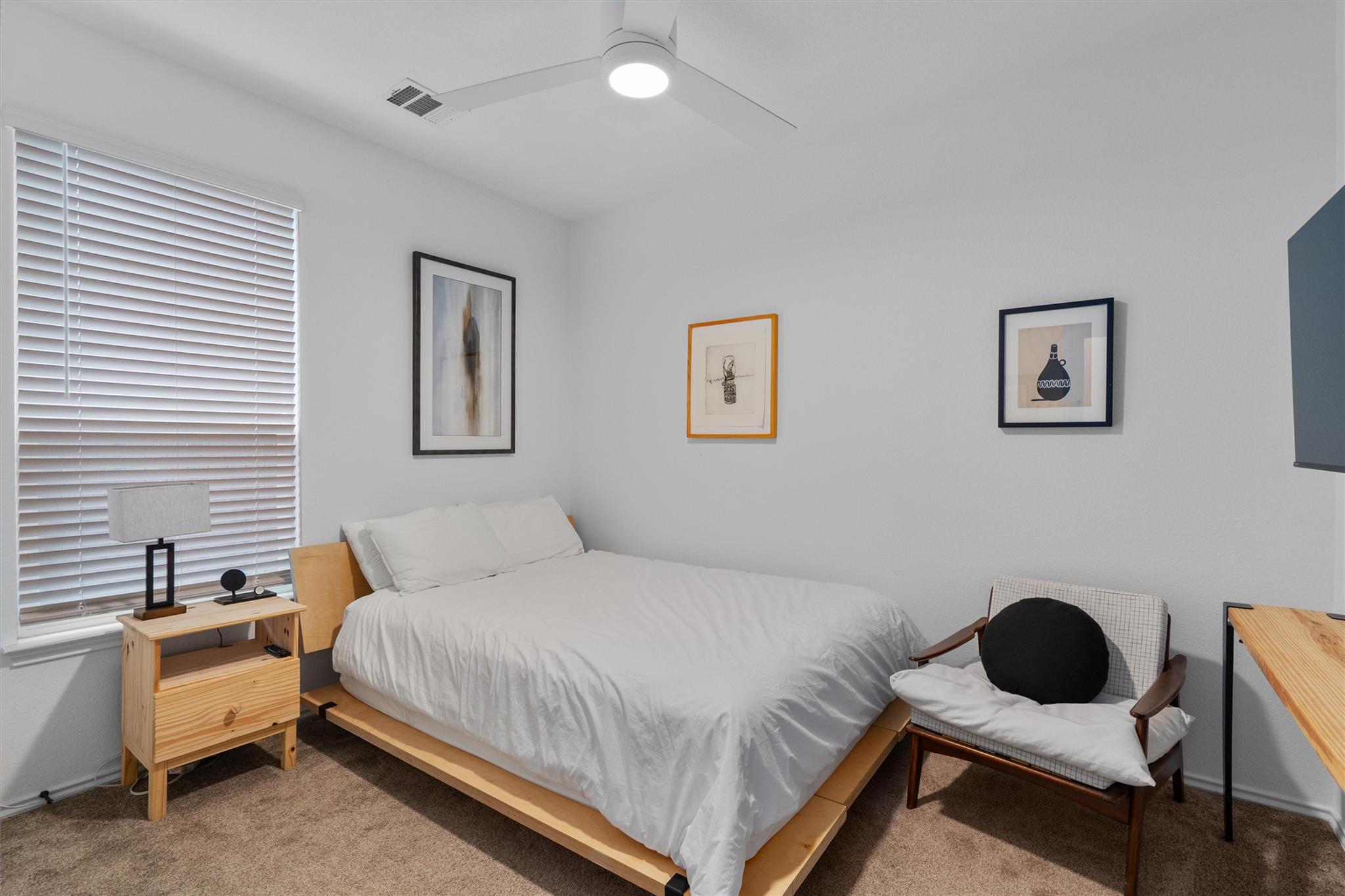 6408 Wagon Spring St, Del Valle, TX 78617