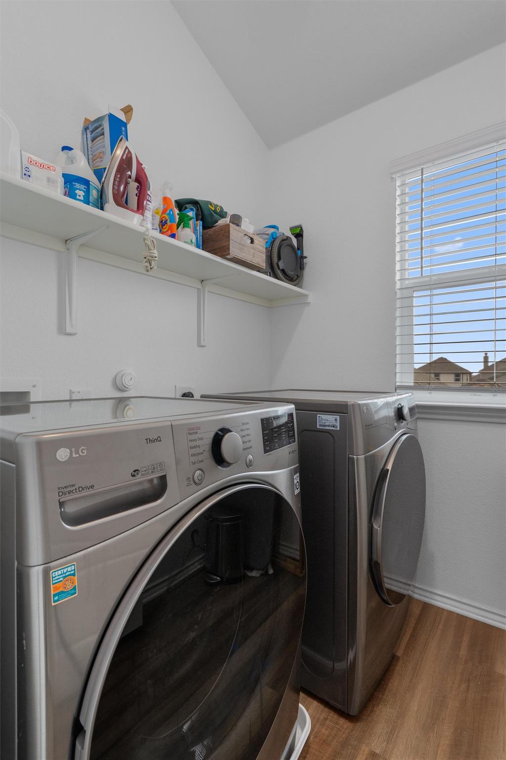 6408 Wagon Spring St, Del Valle, TX 78617