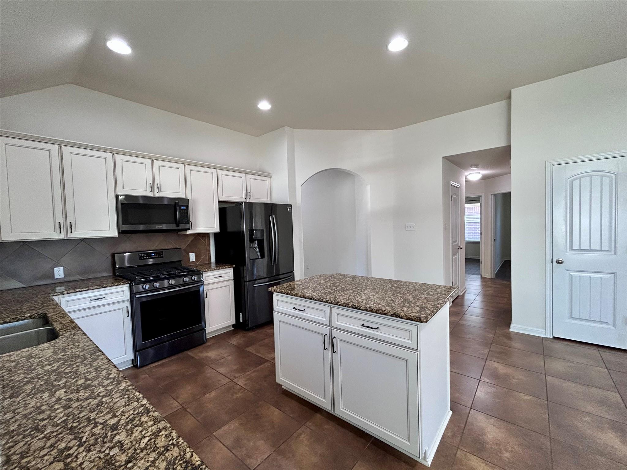 180 Mystic Holw, Buda, TX 78610