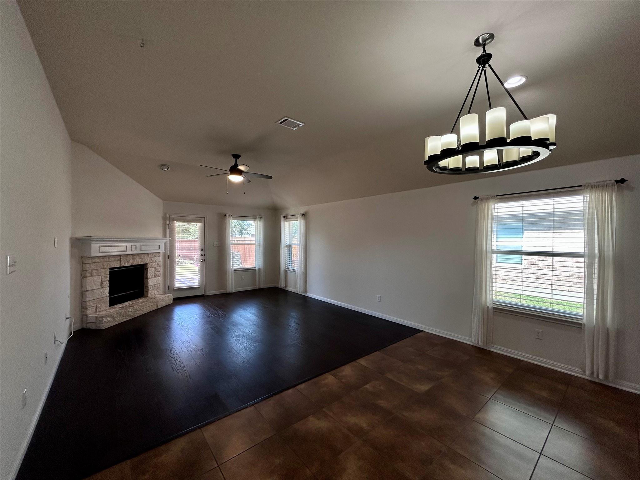 180 Mystic Holw, Buda, TX 78610