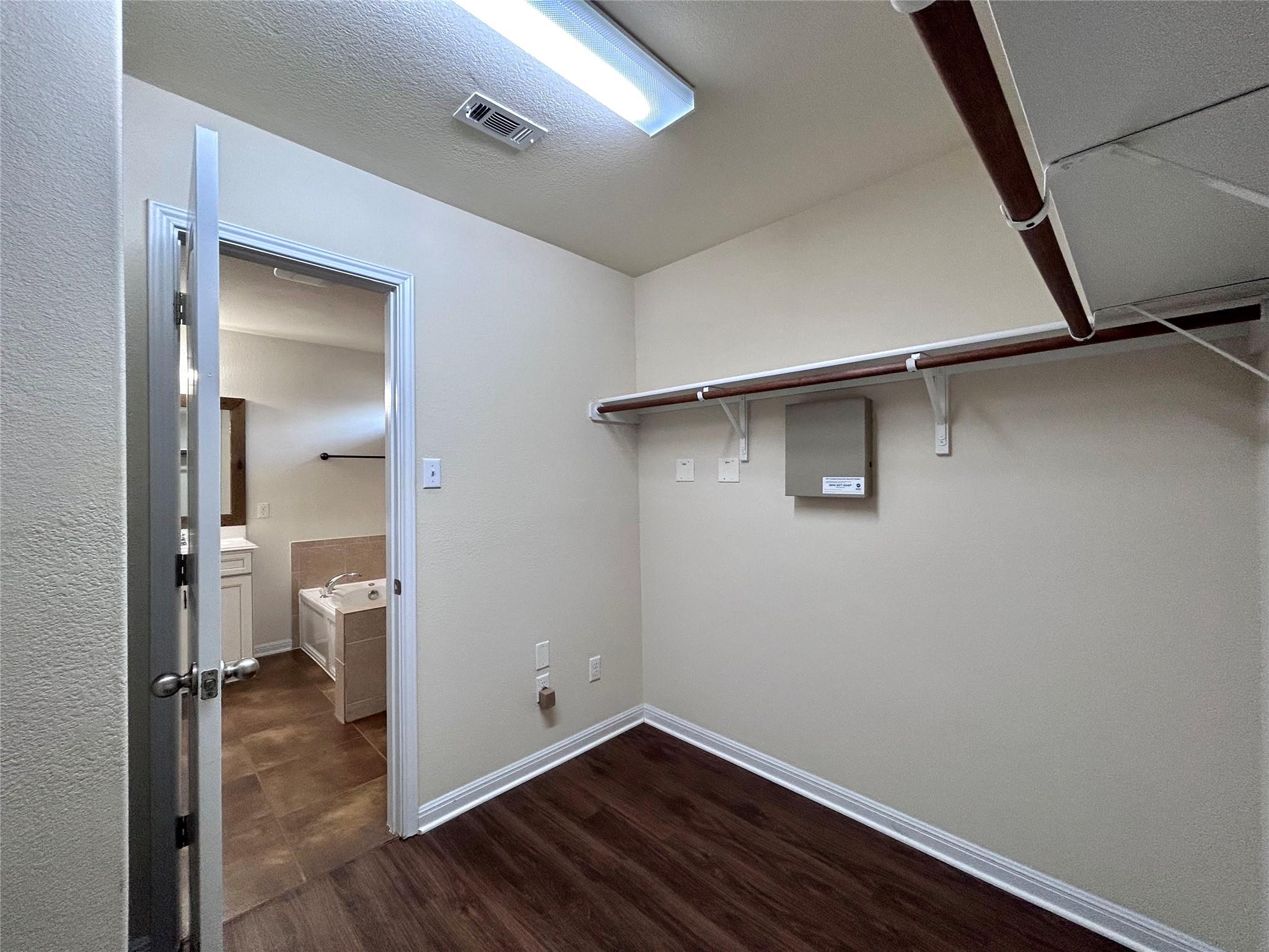 180 Mystic Holw, Buda, TX 78610