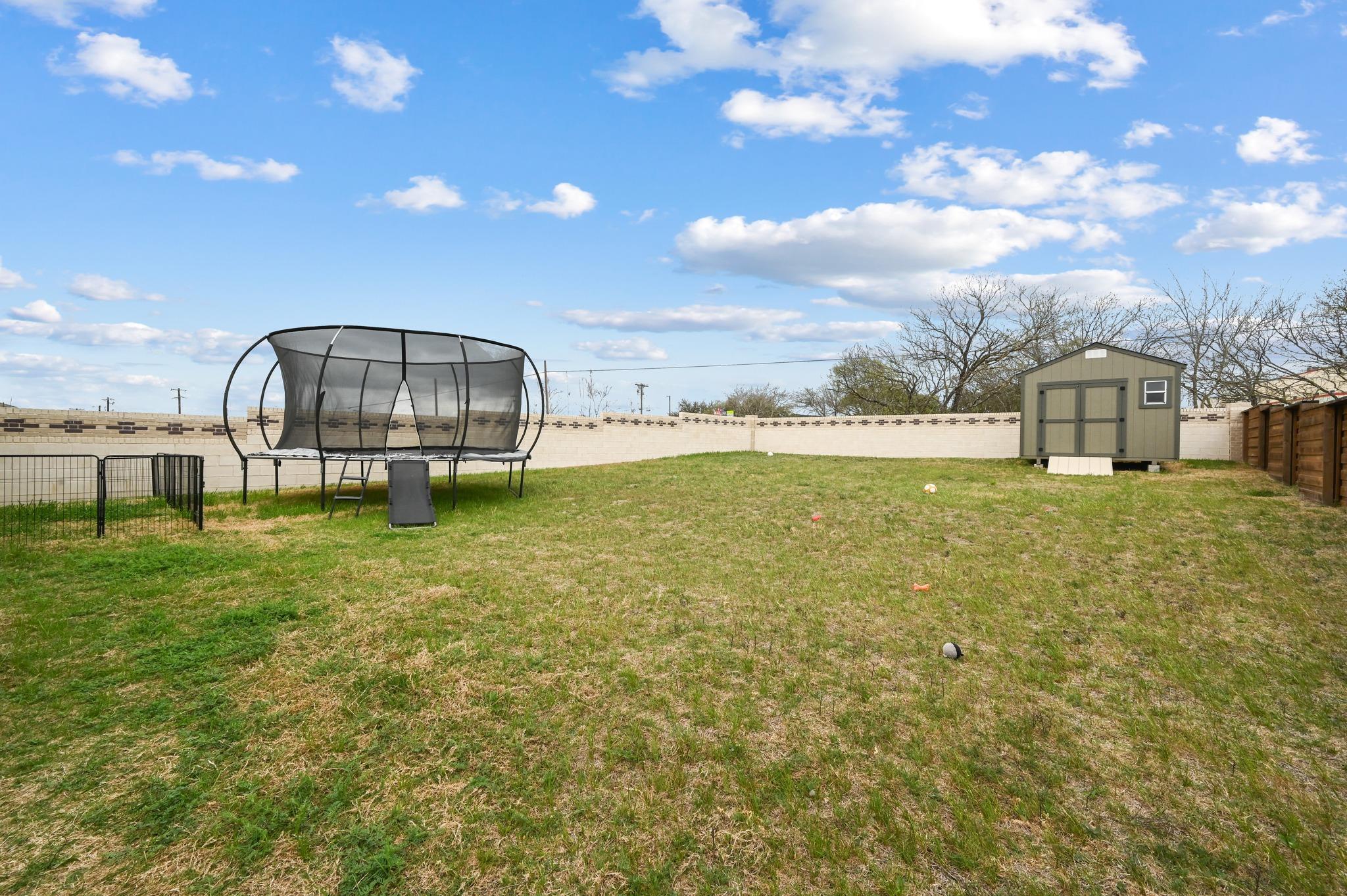 145 Patagonia, Kyle, TX 78640