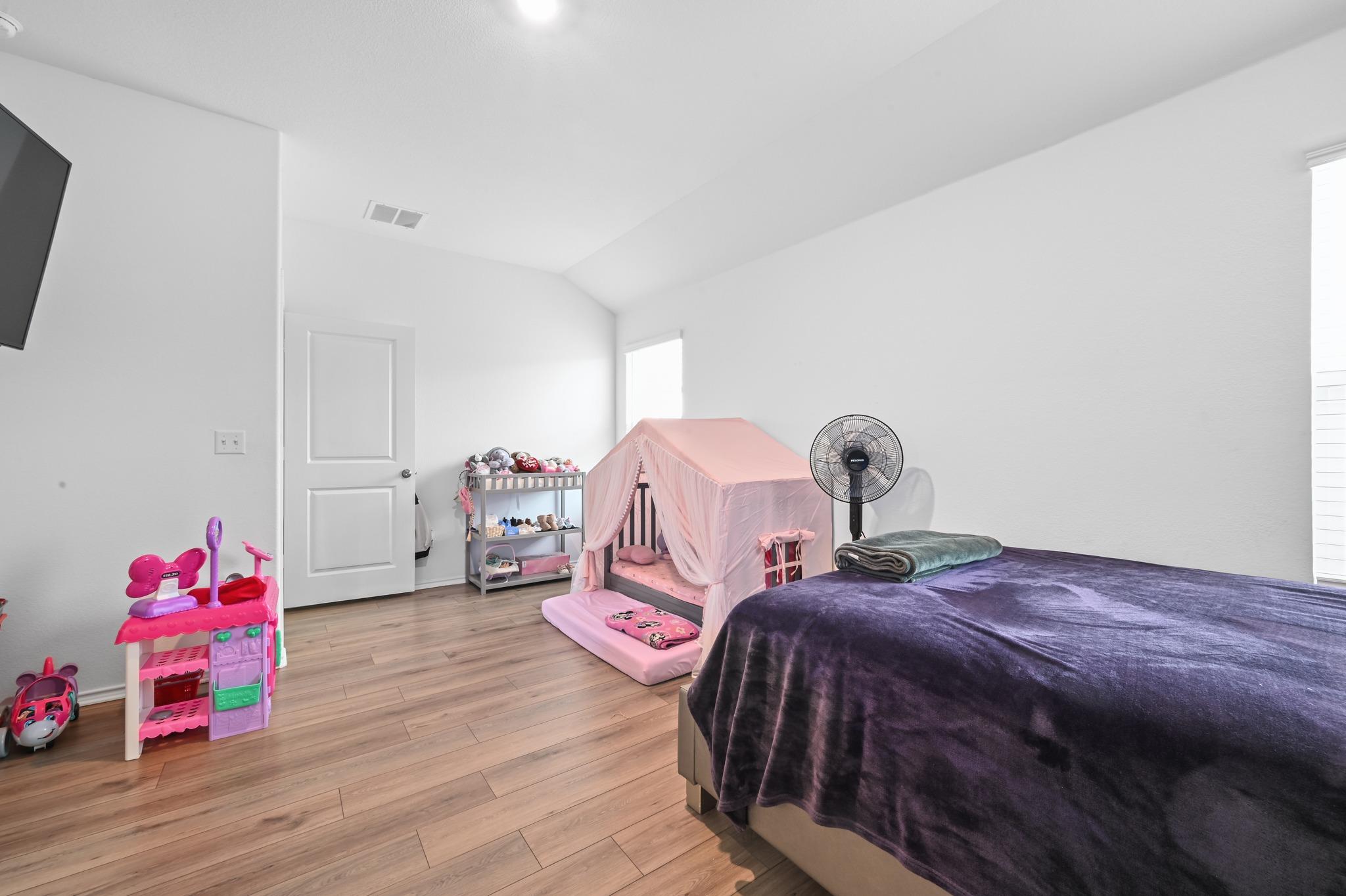 145 Patagonia, Kyle, TX 78640