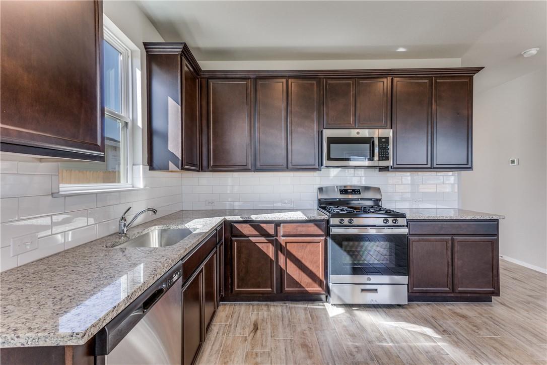 131 Trailside Ln, Bastrop, TX 78602