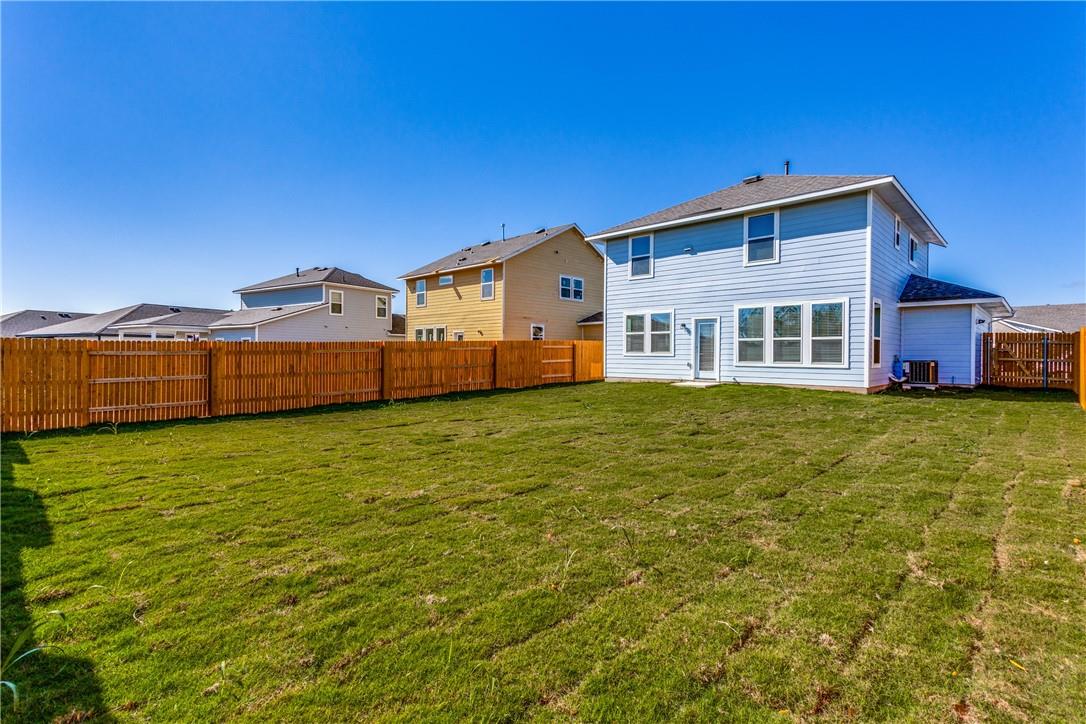 131 Trailside Ln, Bastrop, TX 78602