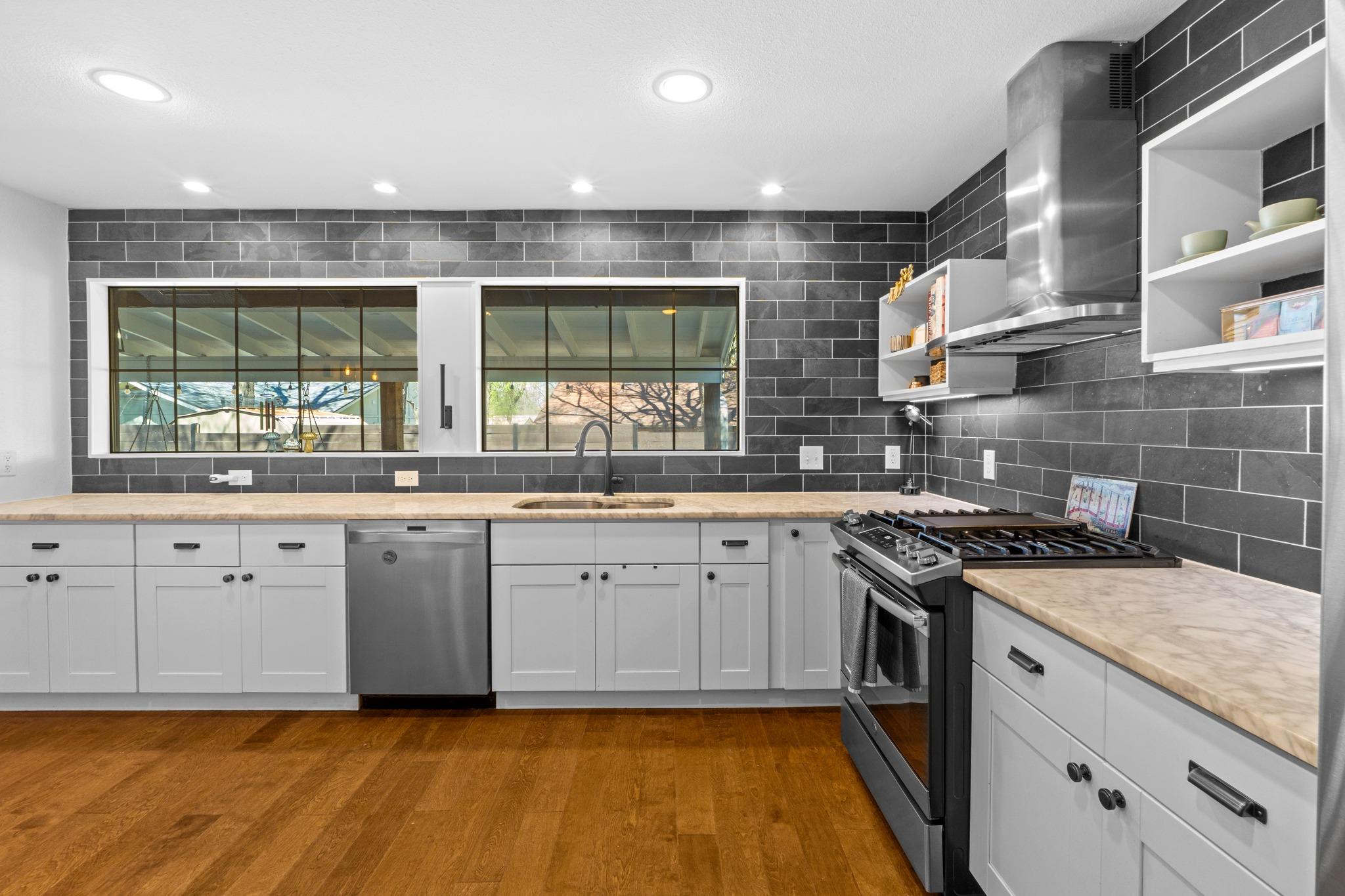 4902 Big Trail Cir, Austin, TX 78759