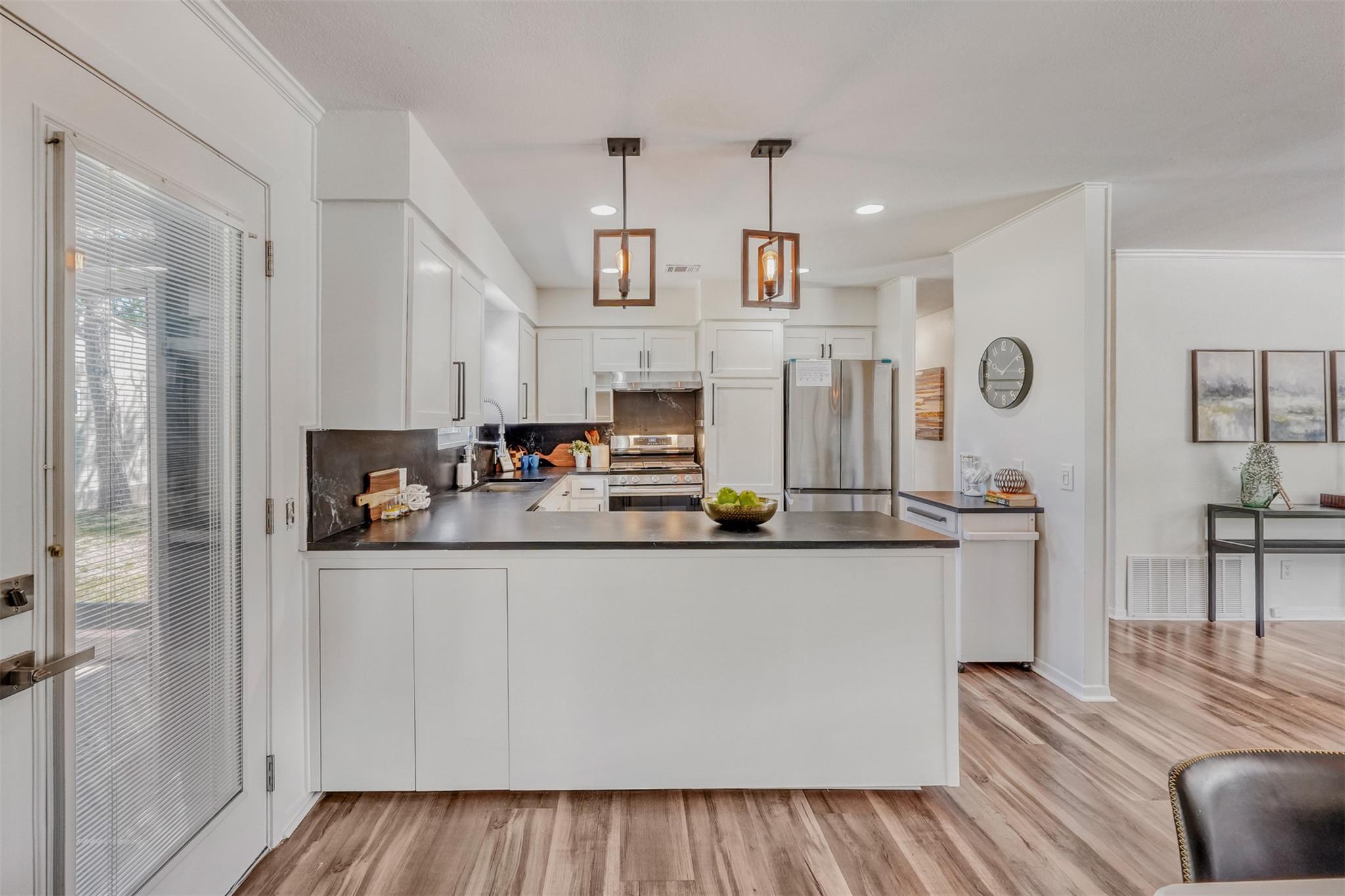 5601 Oak Blvd, Austin, TX 78735