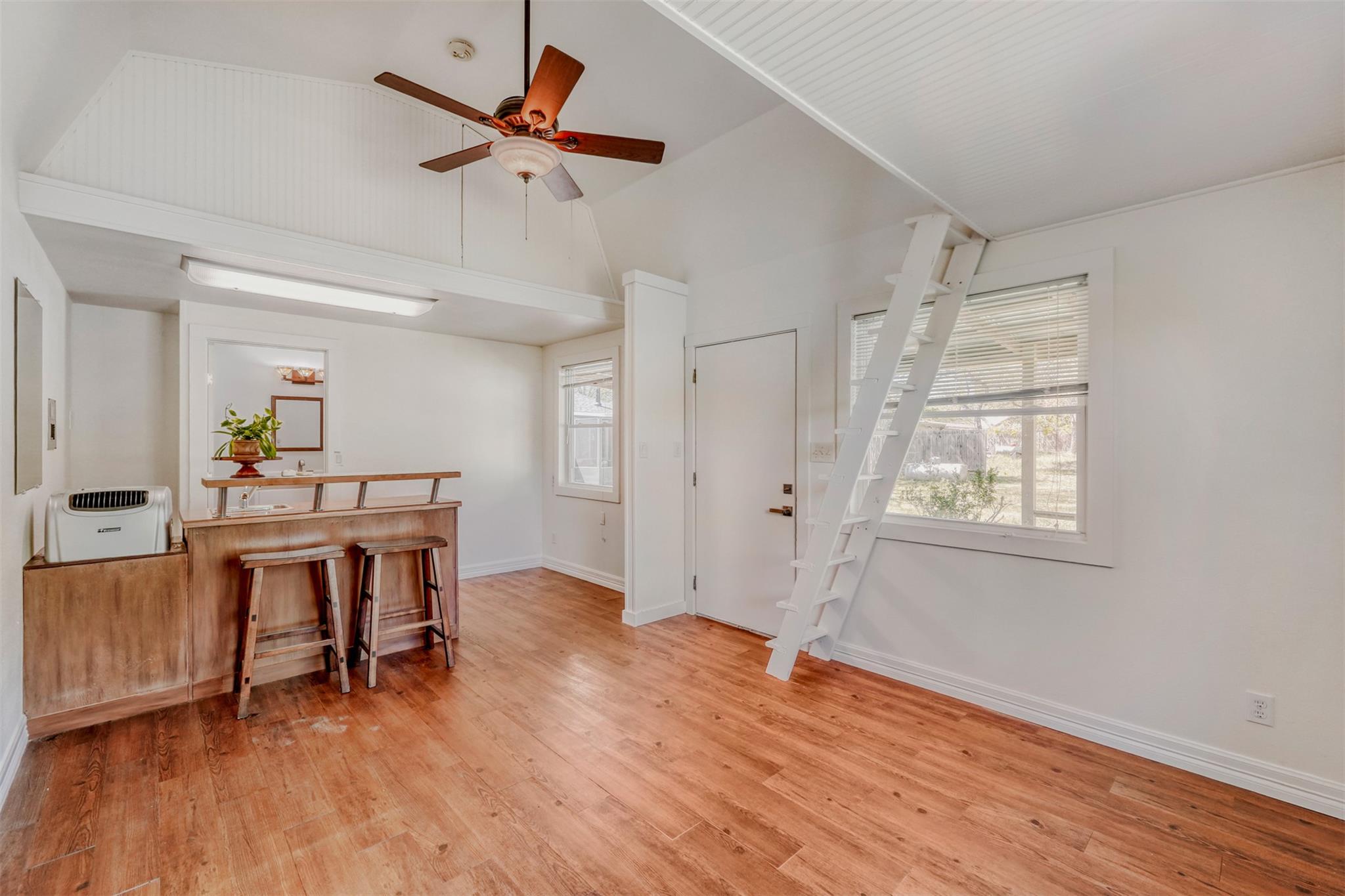 5601 Oak Blvd, Austin, TX 78735