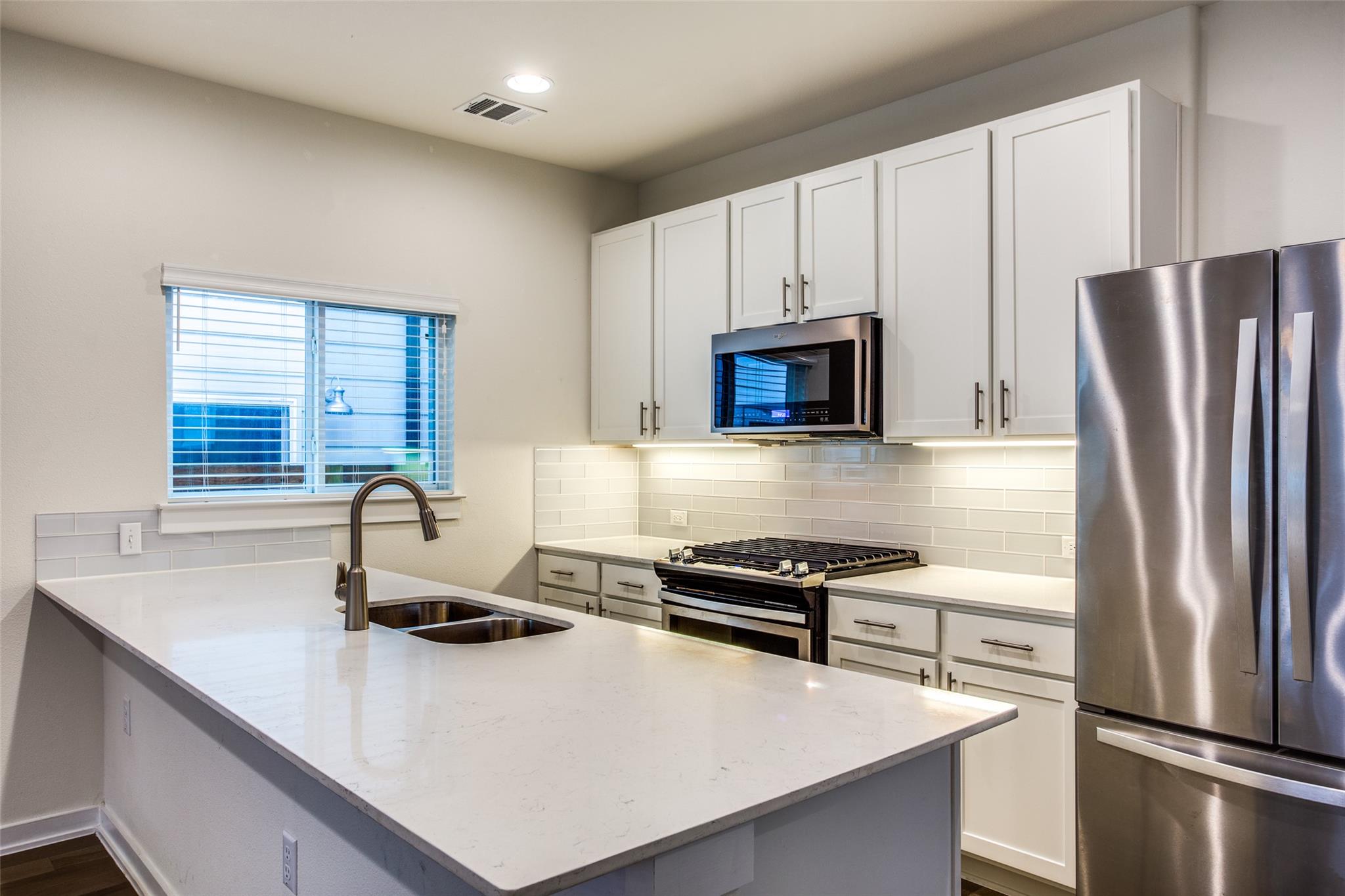 6800 Menchaca Rd # 17, Austin, TX 78745