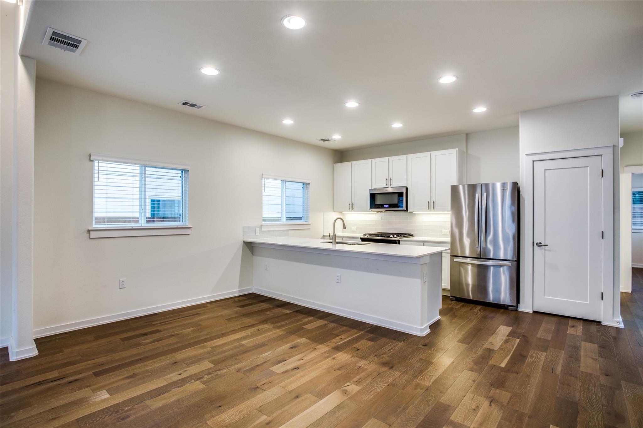 6800 Menchaca Rd # 17, Austin, TX 78745