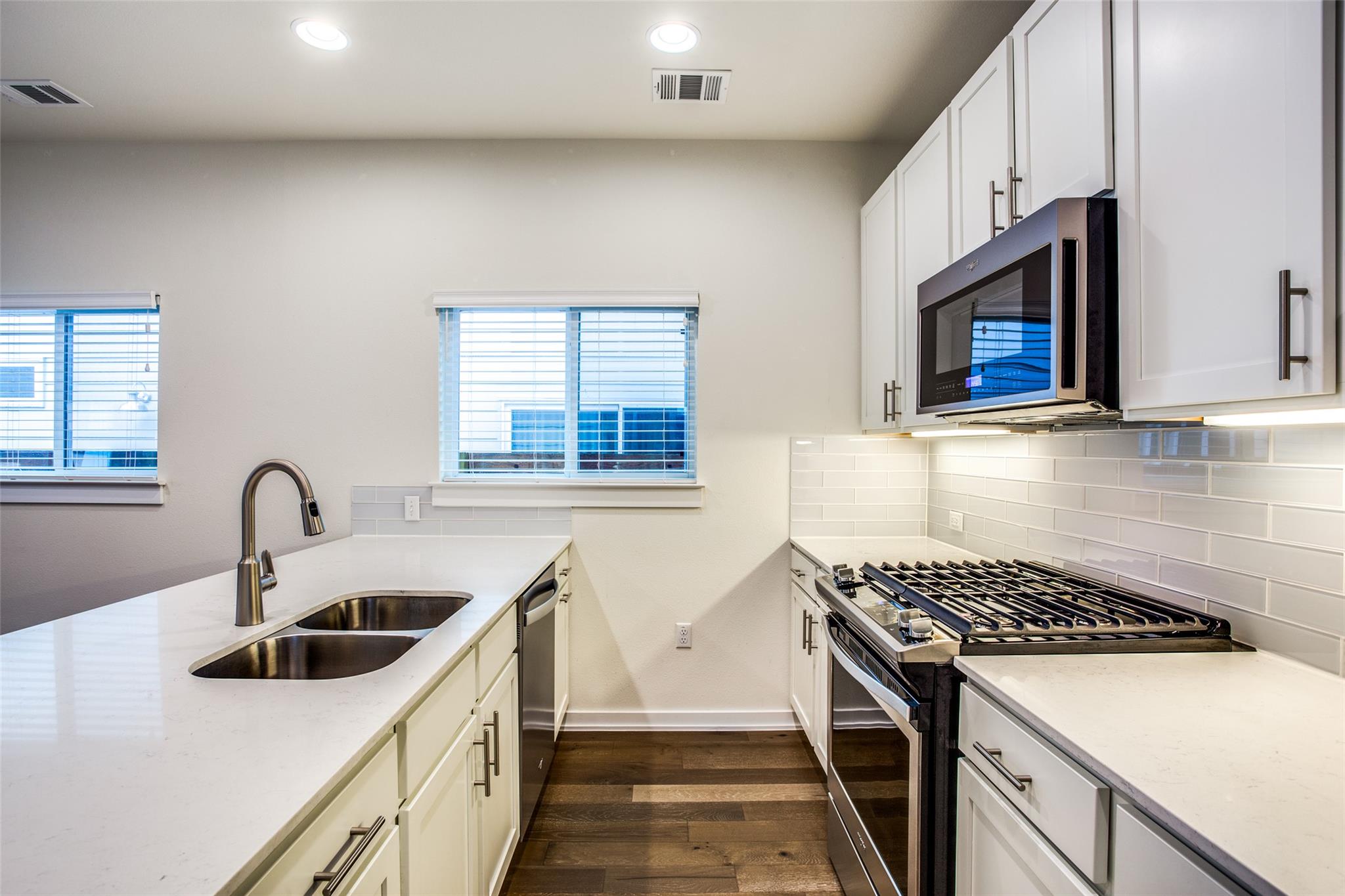 6800 Menchaca Rd # 17, Austin, TX 78745