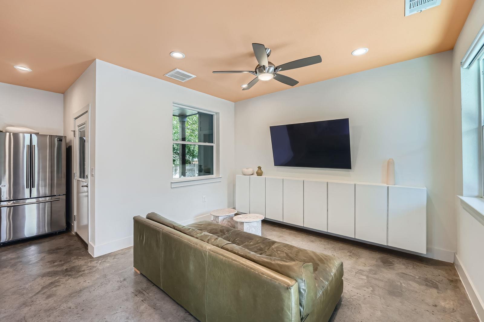 7311 Providence Ave # B, Austin, TX 78752