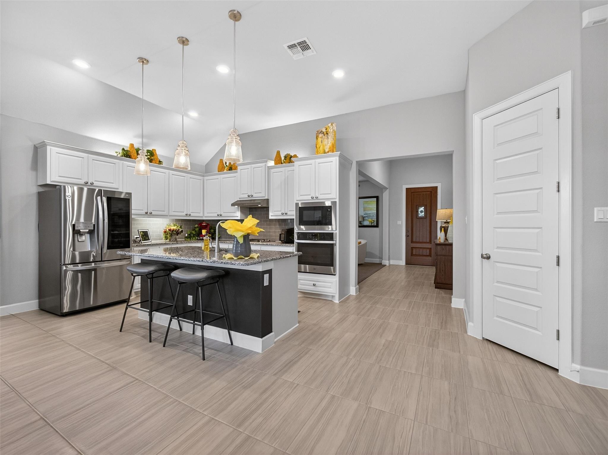 110 Duroc Dr, Hutto, TX 78634