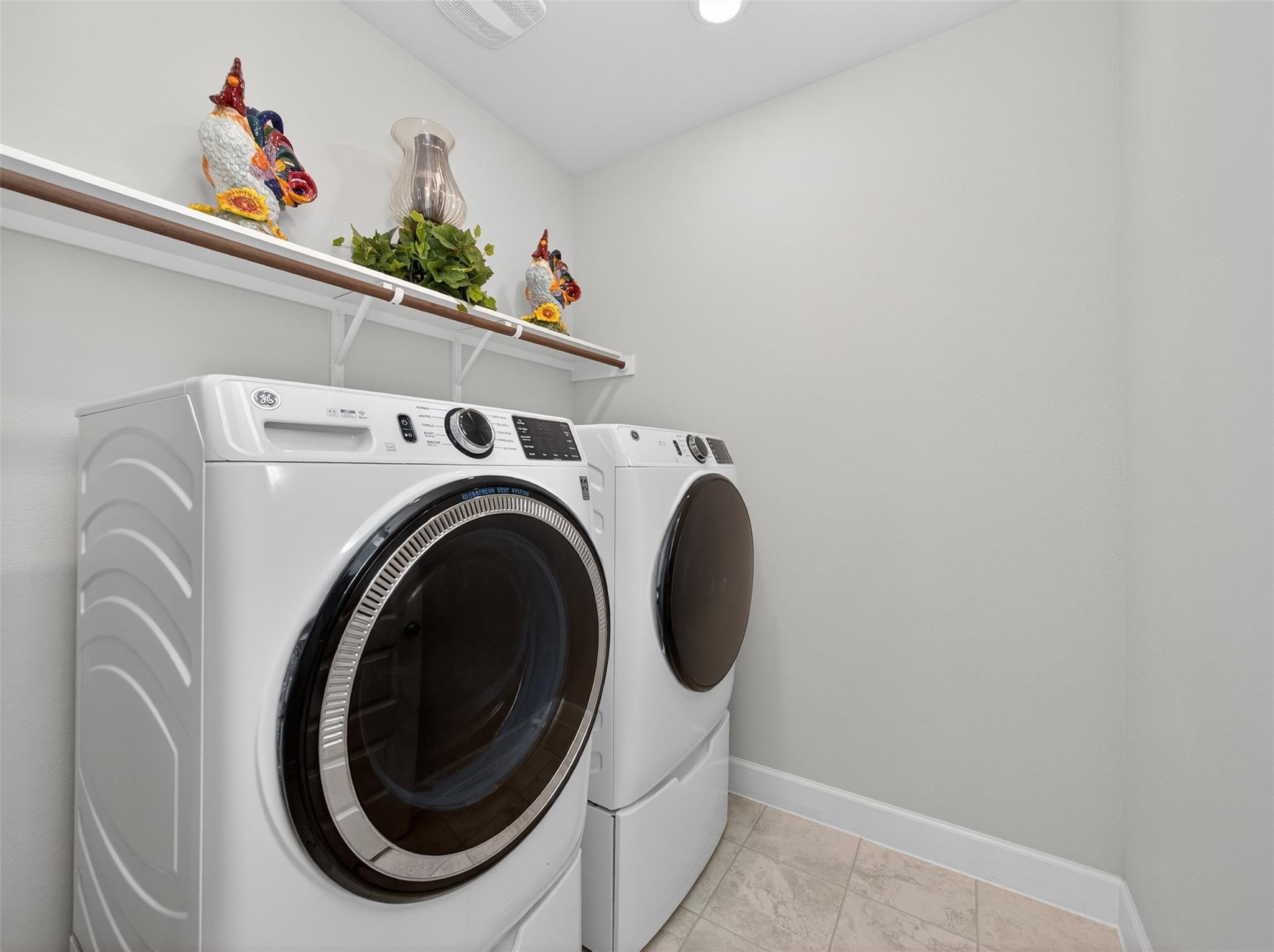 110 Duroc Dr, Hutto, TX 78634