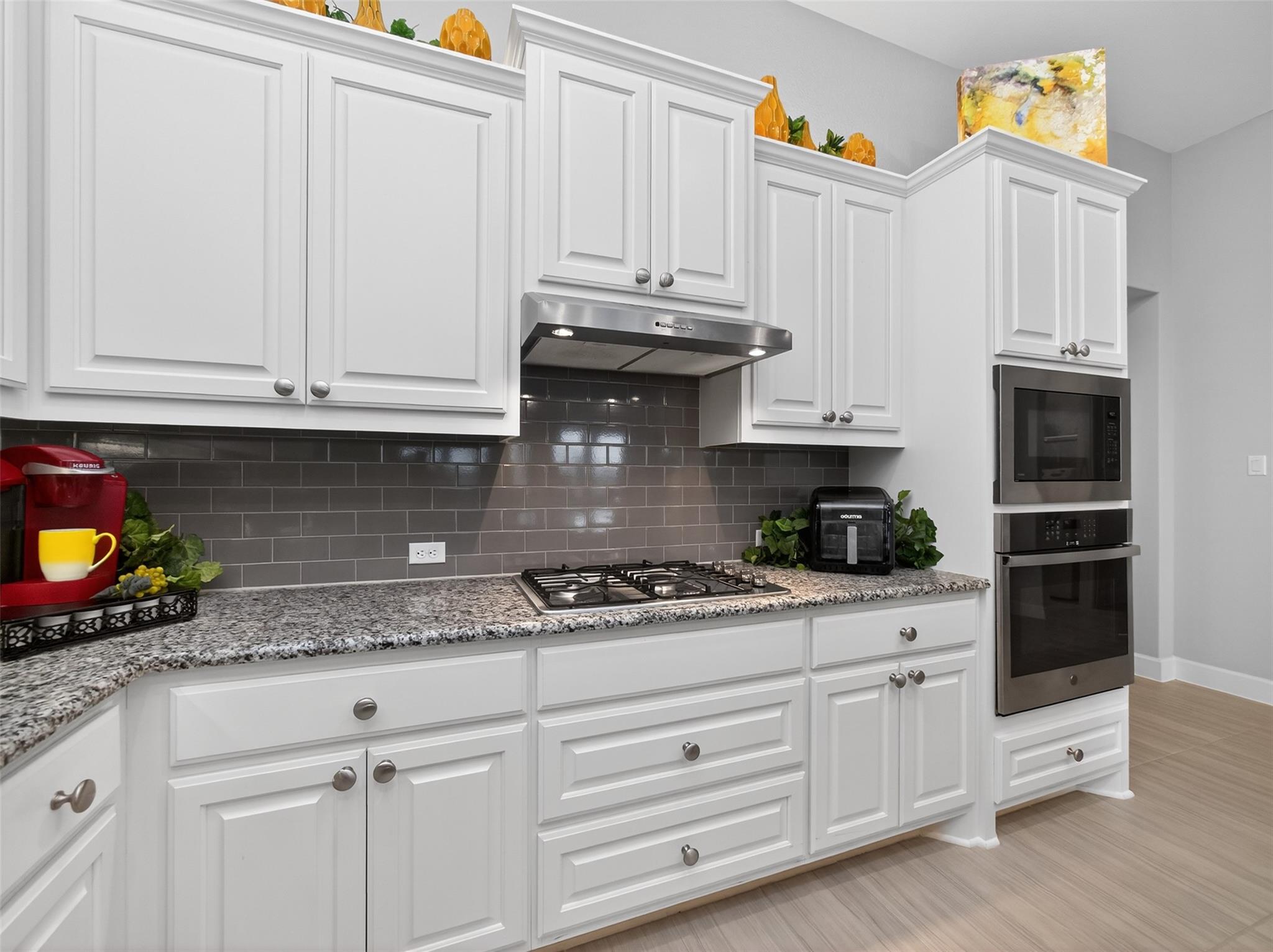 110 Duroc Dr, Hutto, TX 78634