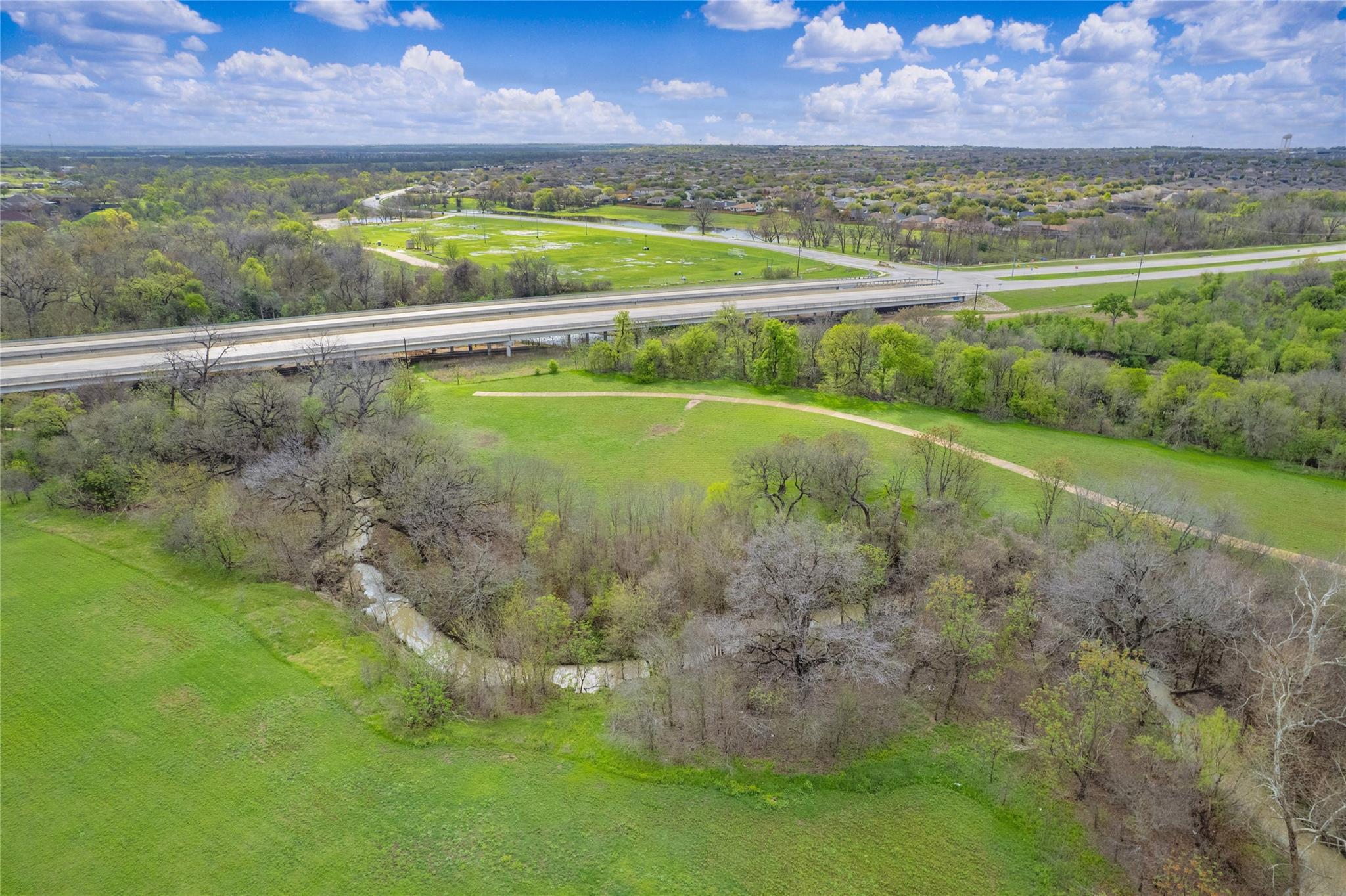 110 Duroc Dr, Hutto, TX 78634