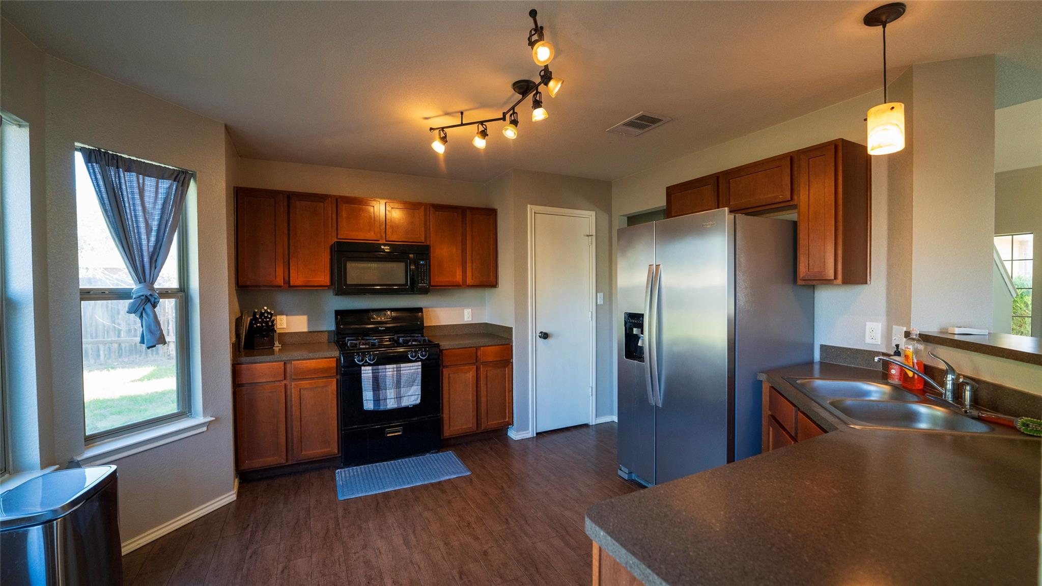 1576 Twin Cv, Kyle, TX 78640