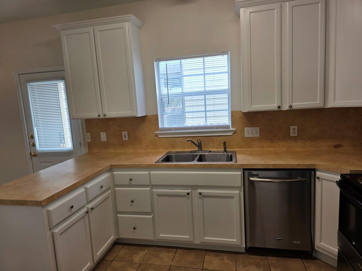 3308 Elija St # B, Austin, TX 78745