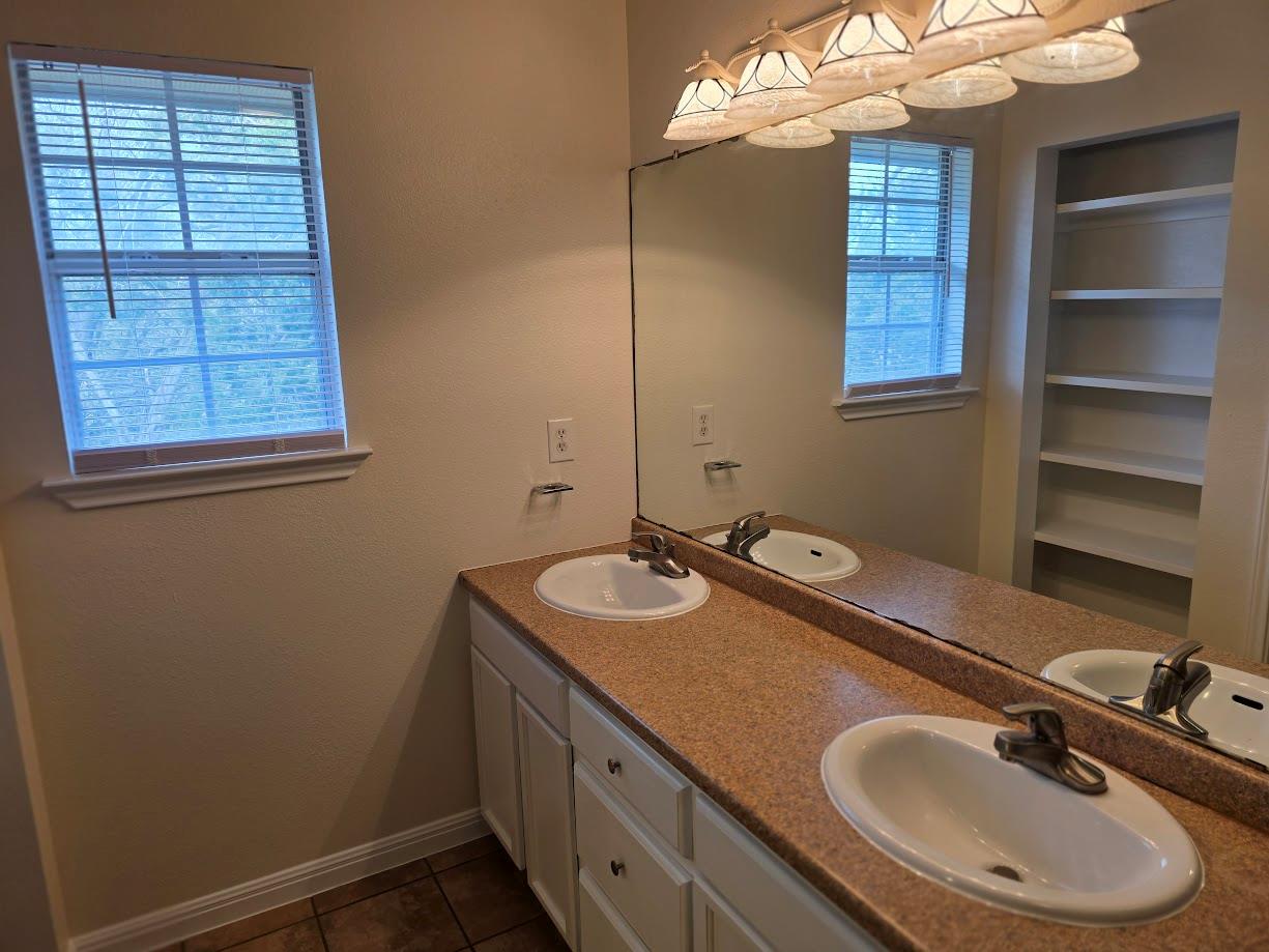 3308 Elija St # B, Austin, TX 78745