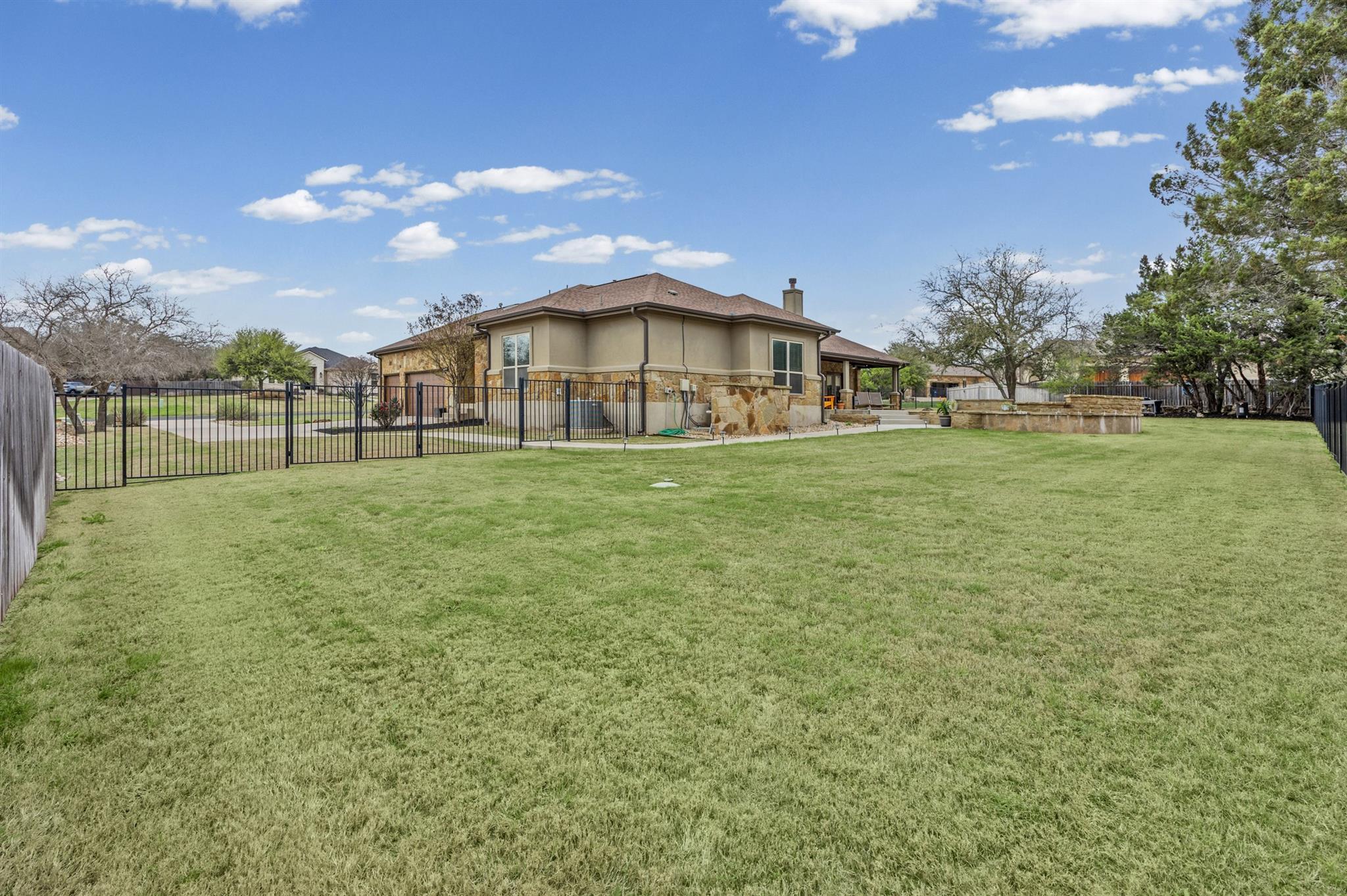 204 Joshua Dr, Georgetown, TX 78633