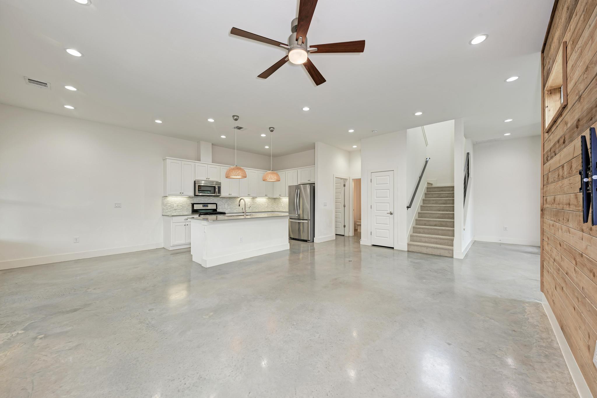 1000 Taulbee Ln # B, Austin, TX 78757