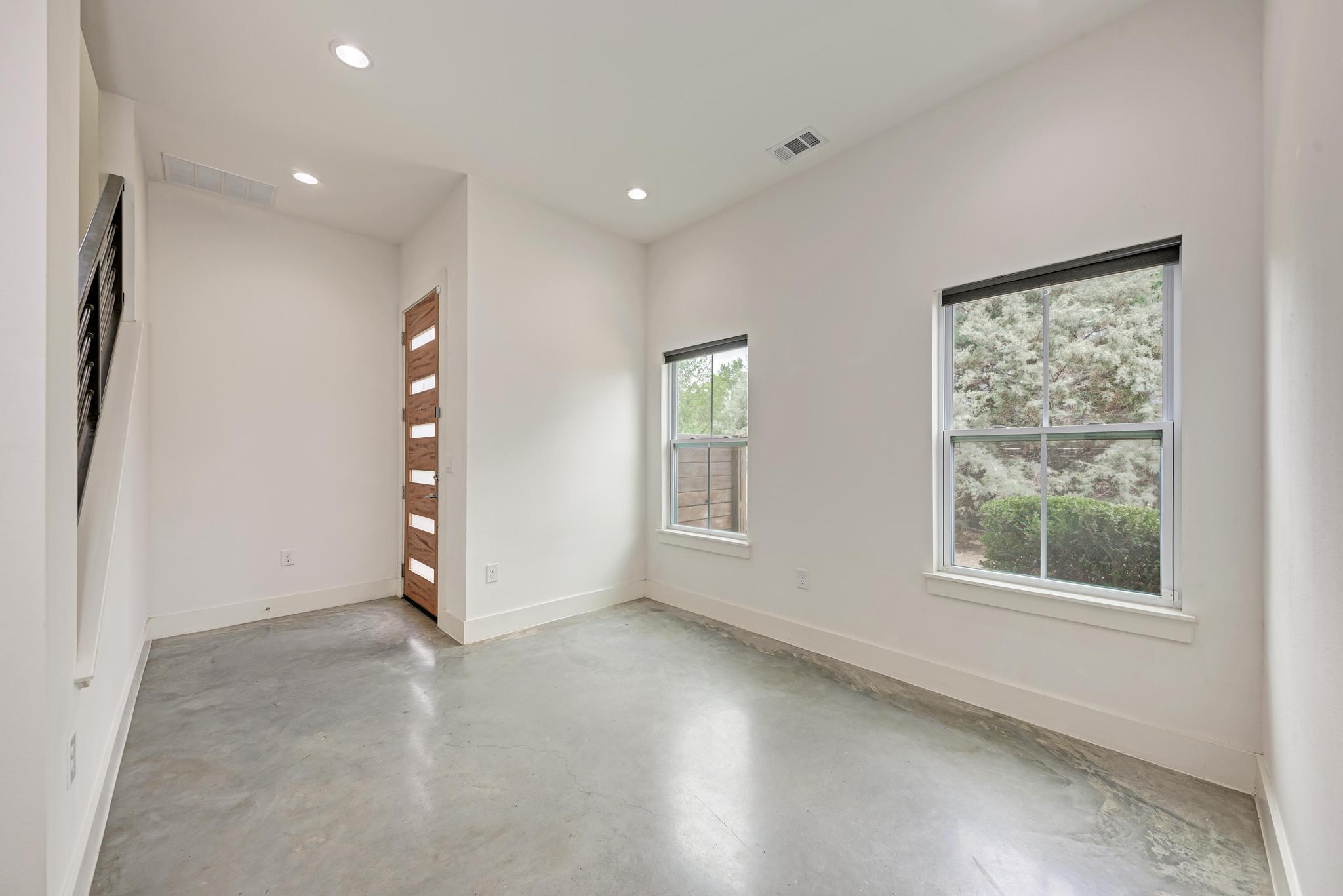 1000 Taulbee Ln # B, Austin, TX 78757