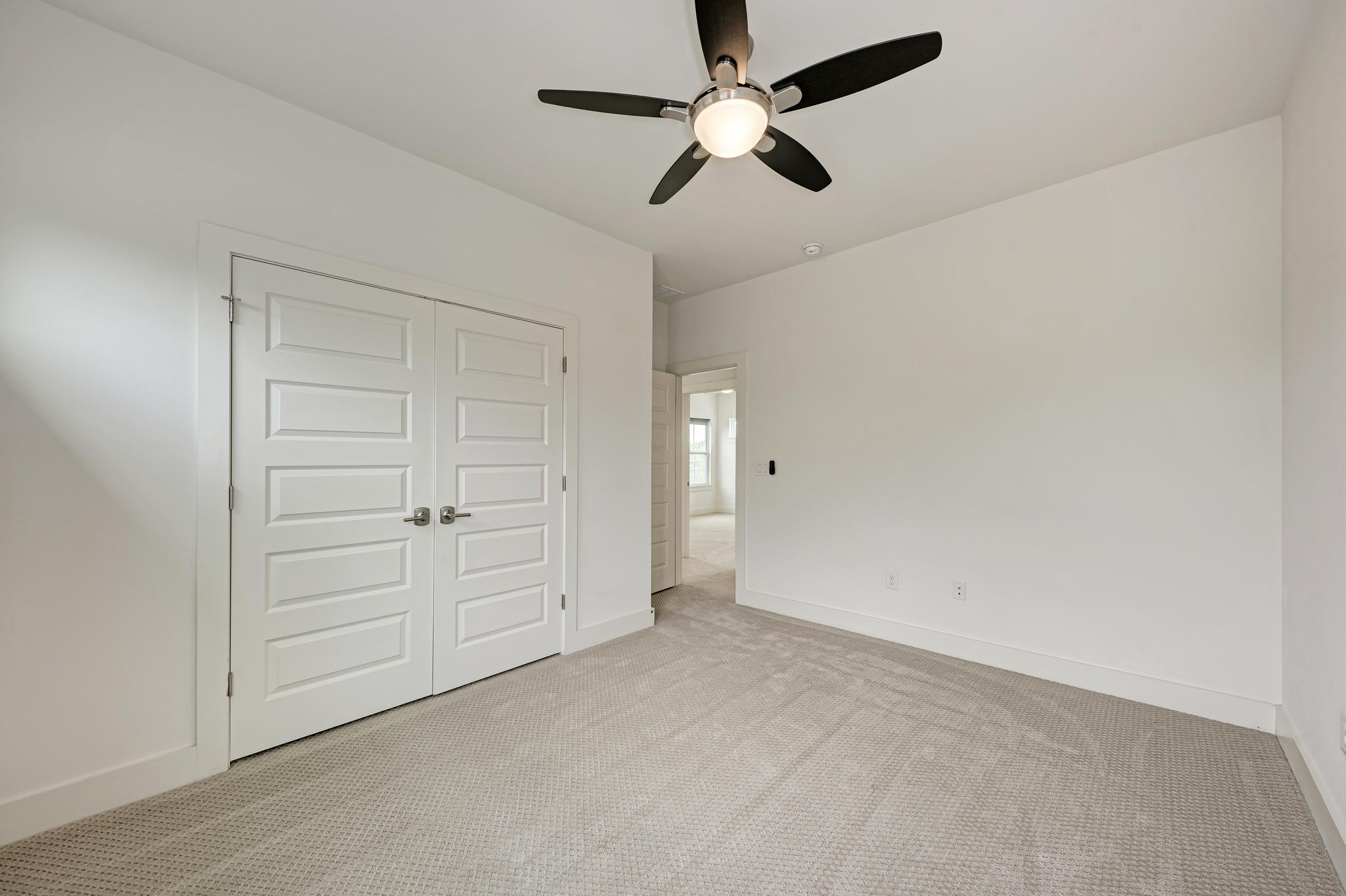 1000 Taulbee Ln # B, Austin, TX 78757