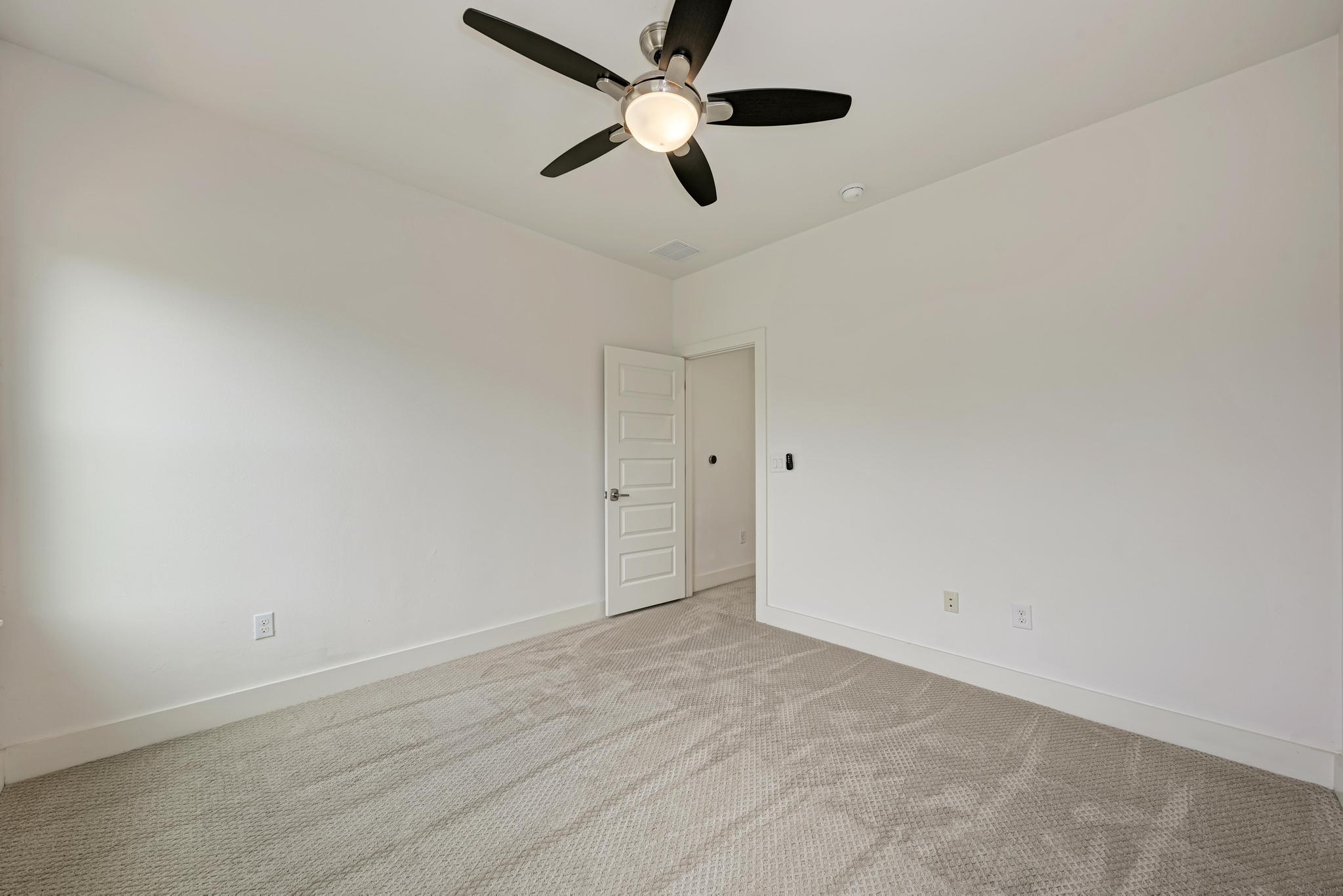 1000 Taulbee Ln # B, Austin, TX 78757