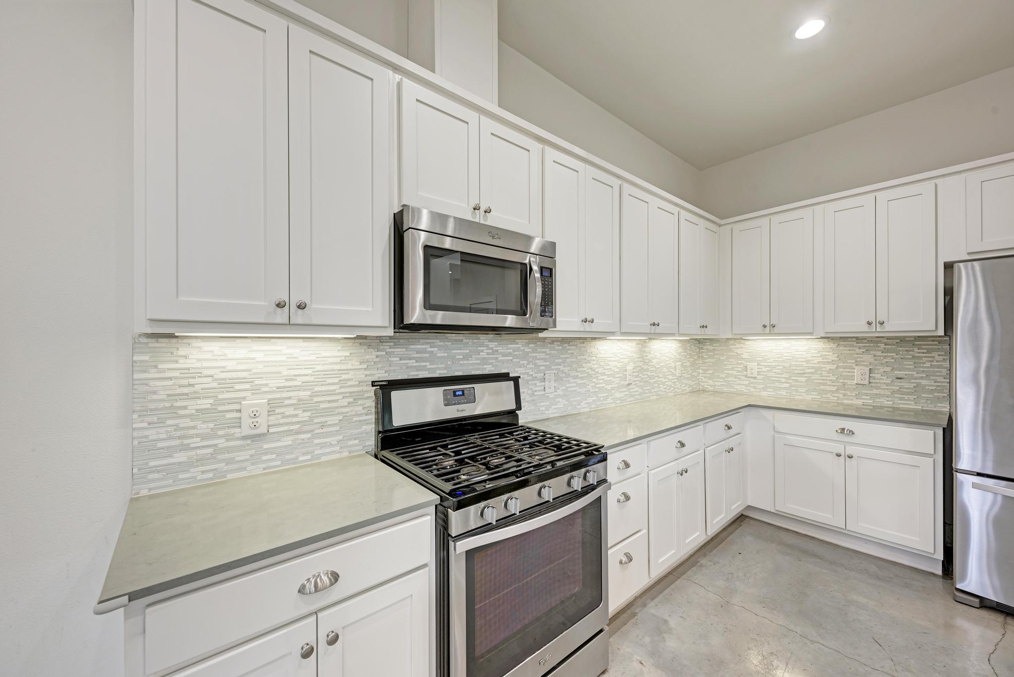 1000 Taulbee Ln # B, Austin, TX 78757