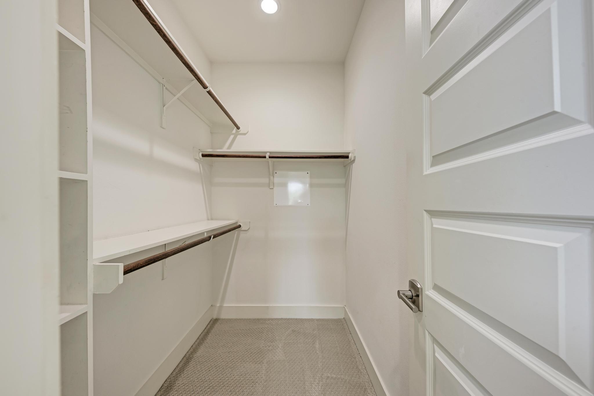 1000 Taulbee Ln # B, Austin, TX 78757