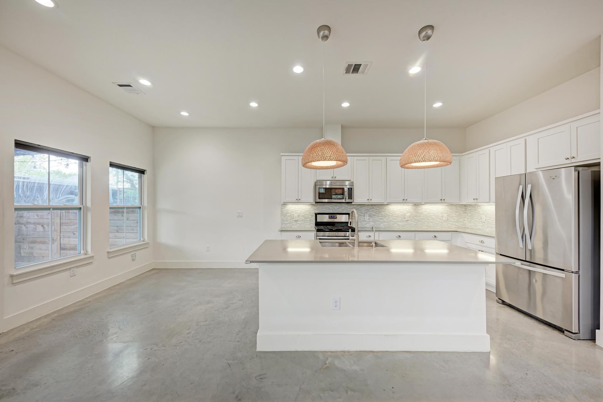 1000 Taulbee Ln # B, Austin, TX 78757