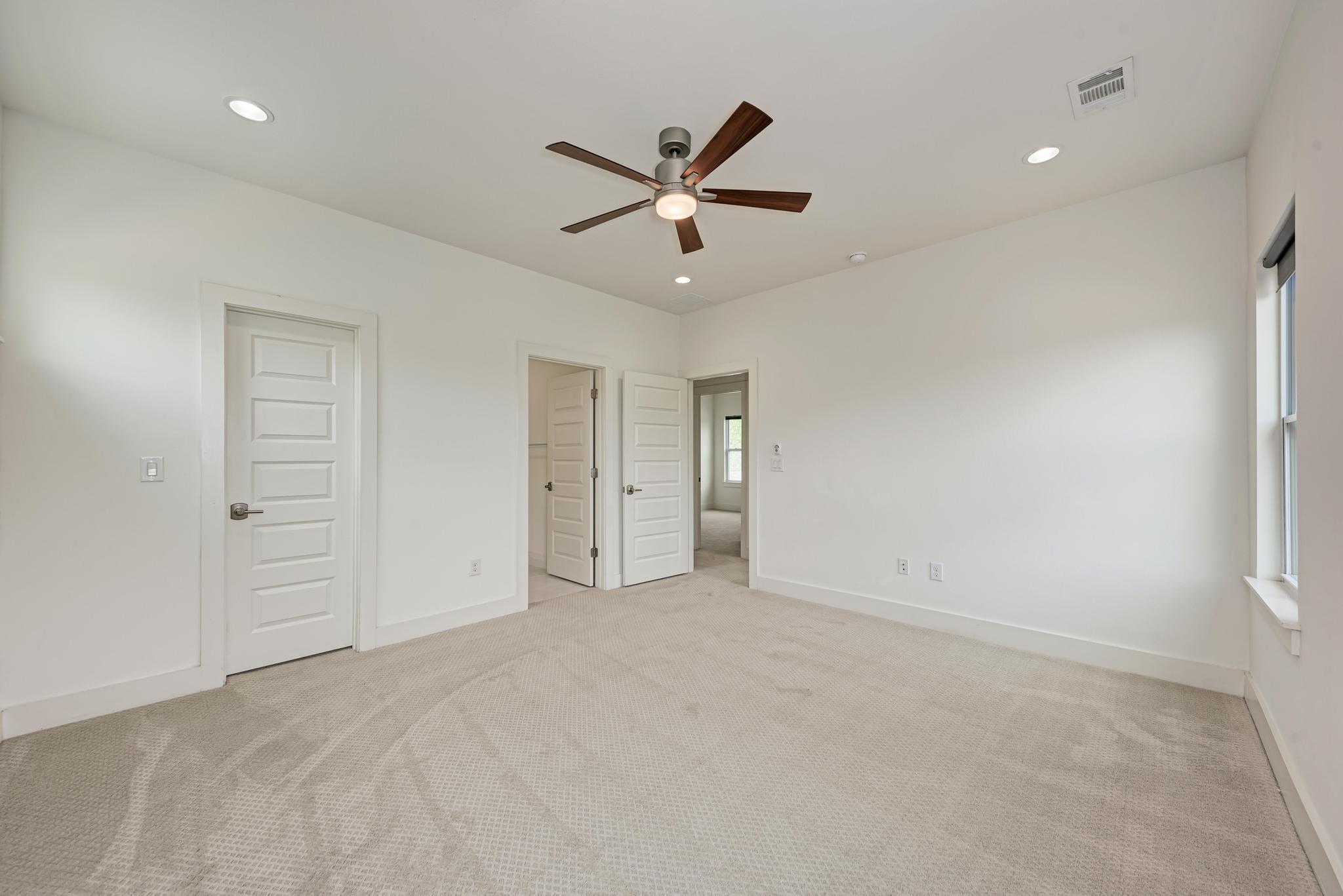 1000 Taulbee Ln # B, Austin, TX 78757