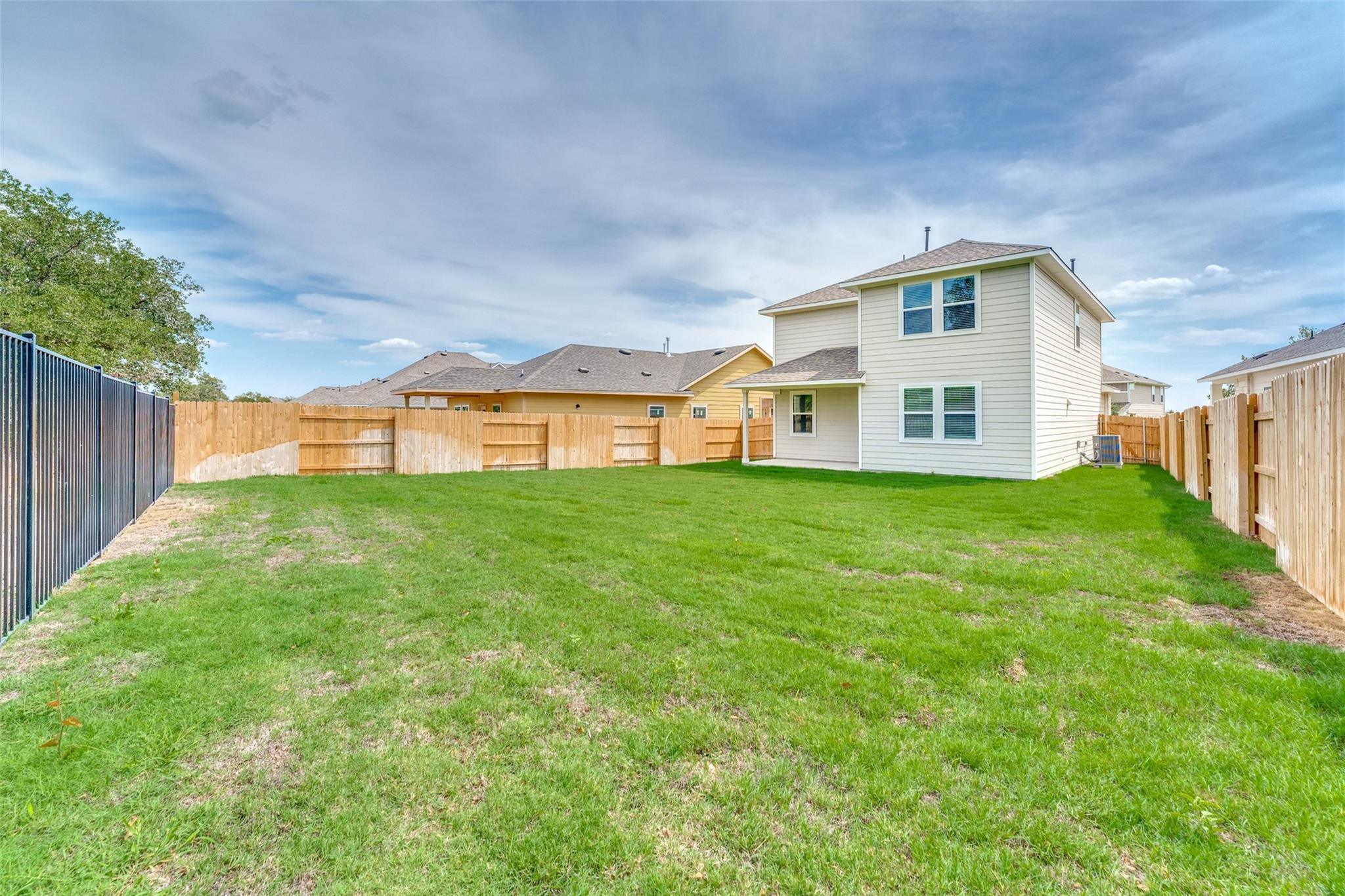 68 Bent Trail Ln, Georgetown, TX 78628