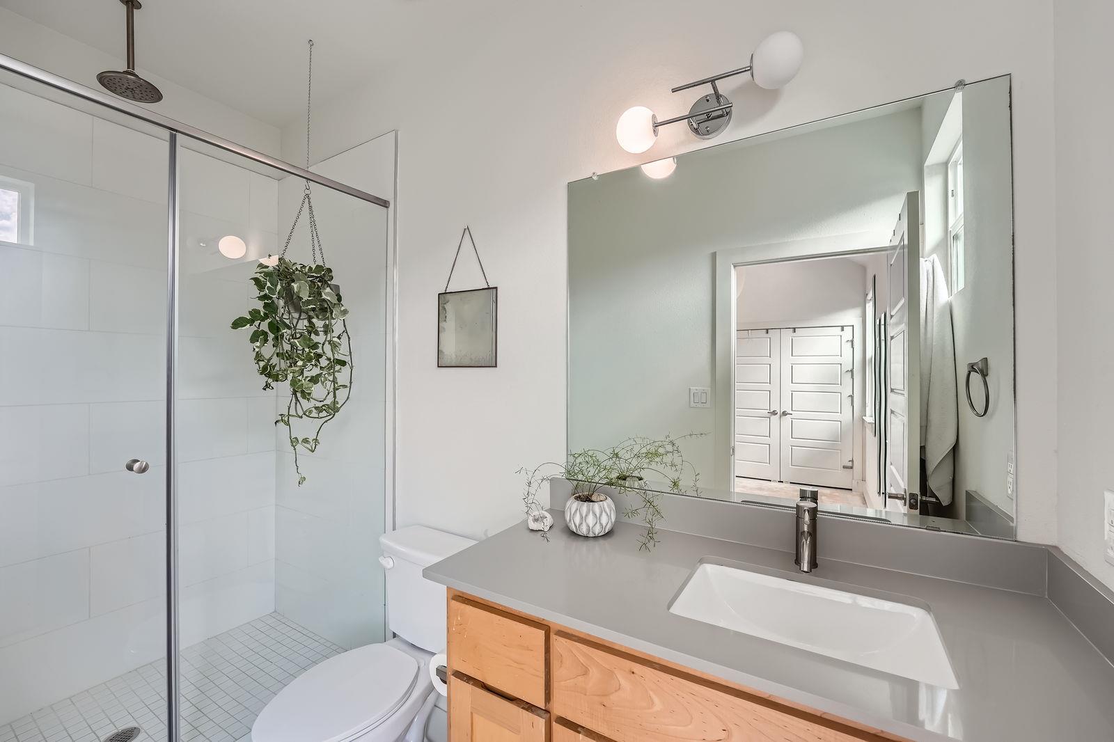 7311 Providence Ave # B, Austin, TX 78752