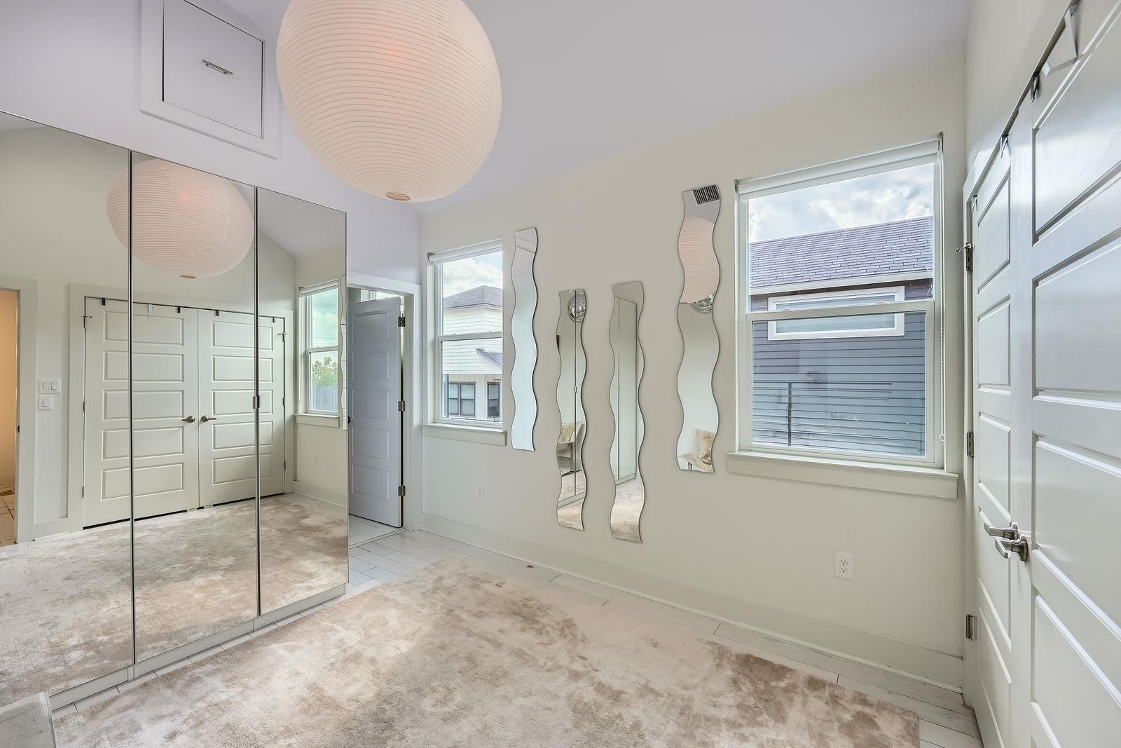 7311 Providence Ave # B, Austin, TX 78752