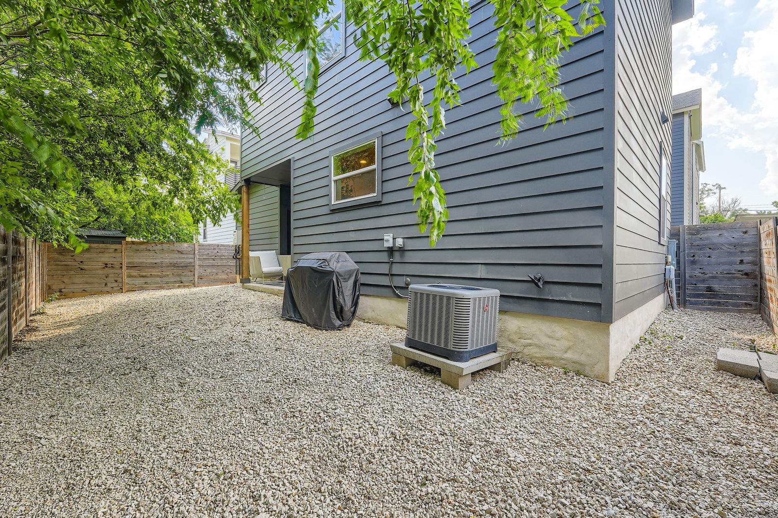 7311 Providence Ave # B, Austin, TX 78752